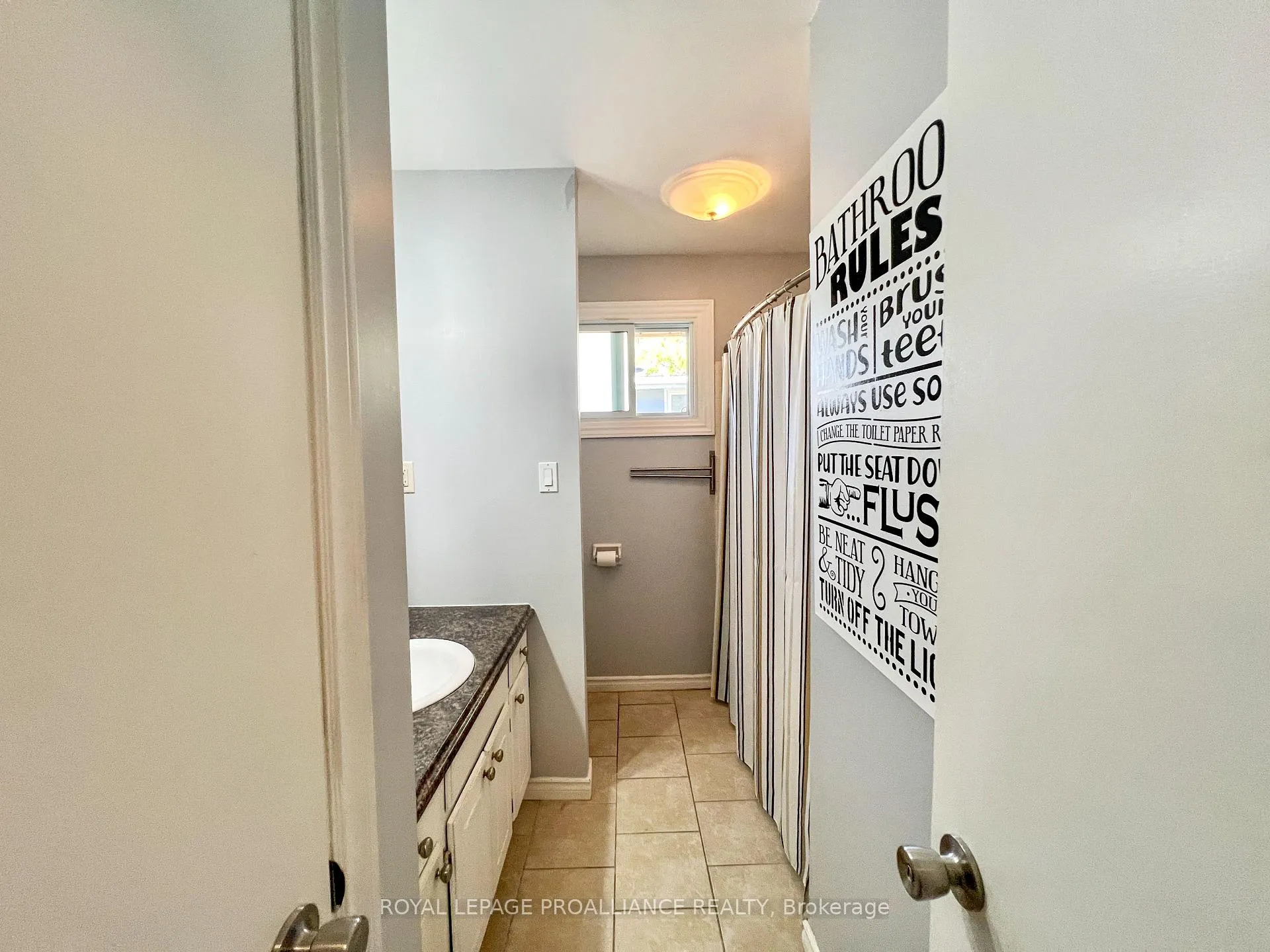 Photo 17 of 157 Singleton Drive, Belleville, Belleville Ward — HOMEH