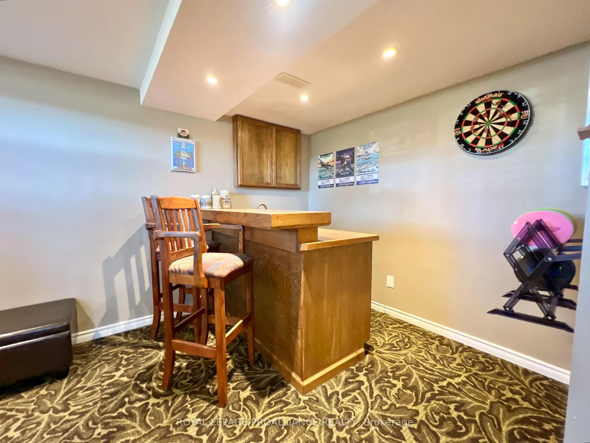 Photo 20 of 157 Singleton Drive, Belleville, Belleville Ward — HOMEH