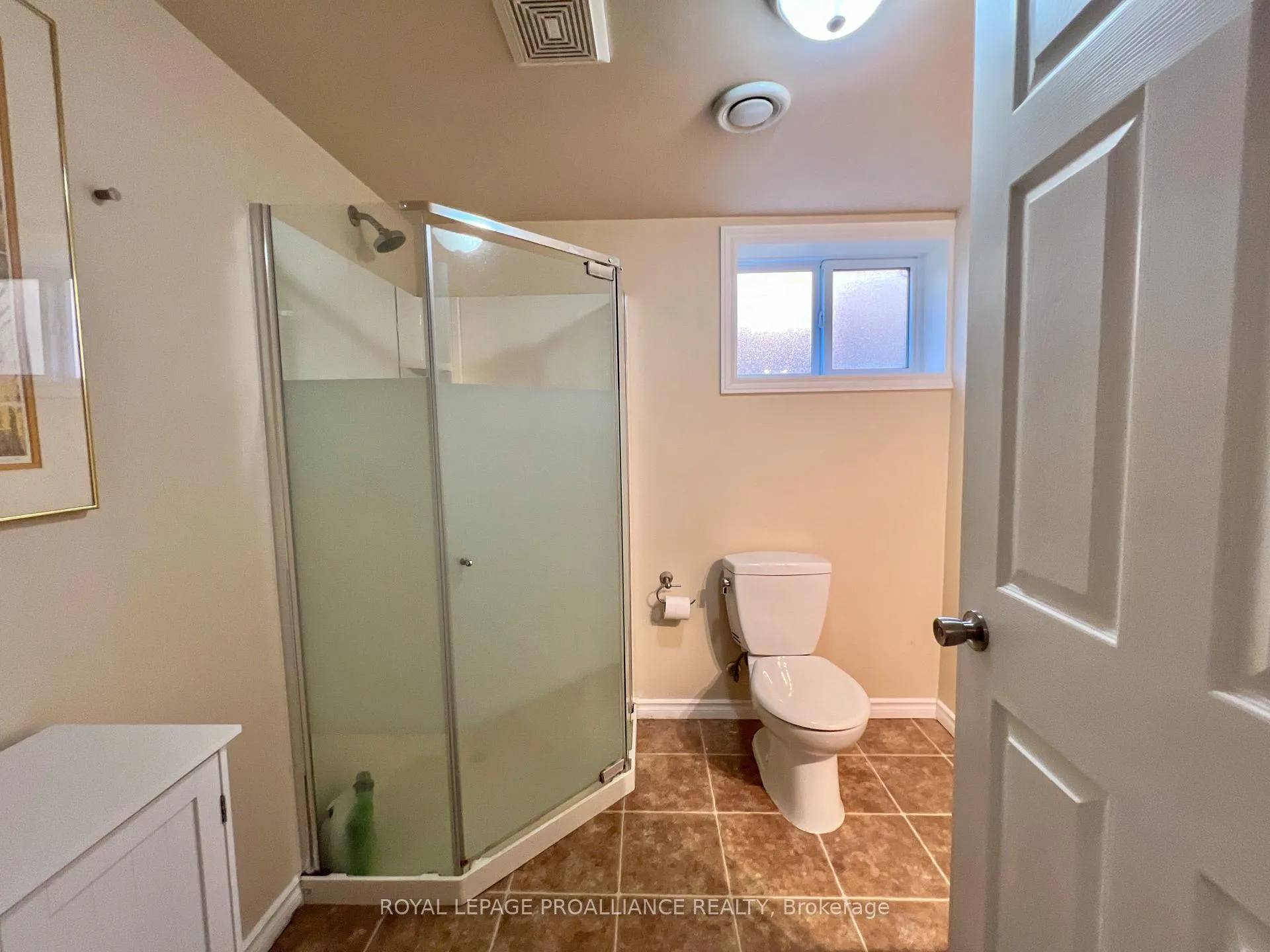 Photo 24 of 157 Singleton Drive, Belleville, Belleville Ward — HOMEH