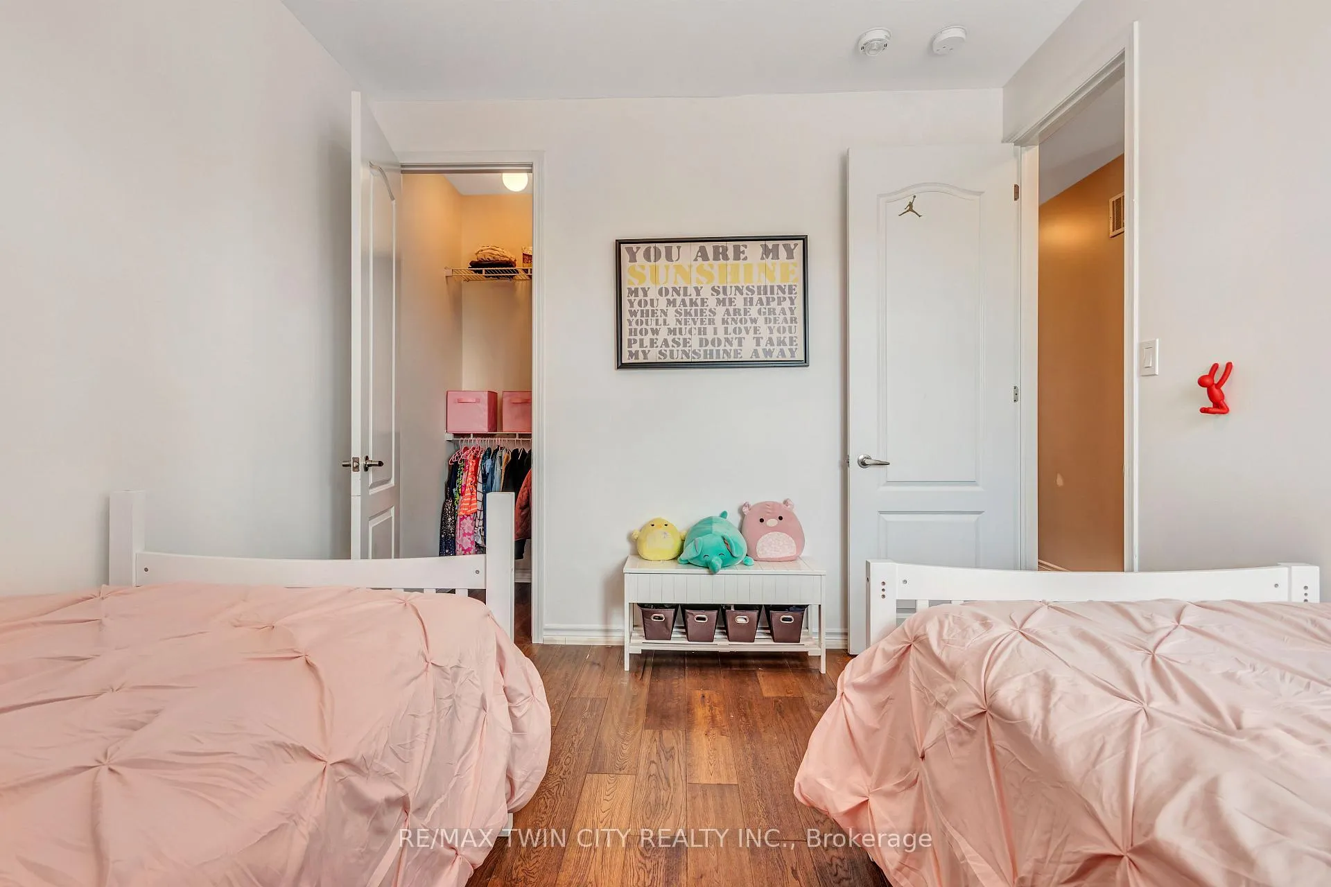 Photo 29 of 23 Shoreacres Drive, Kitchener — HOMEH