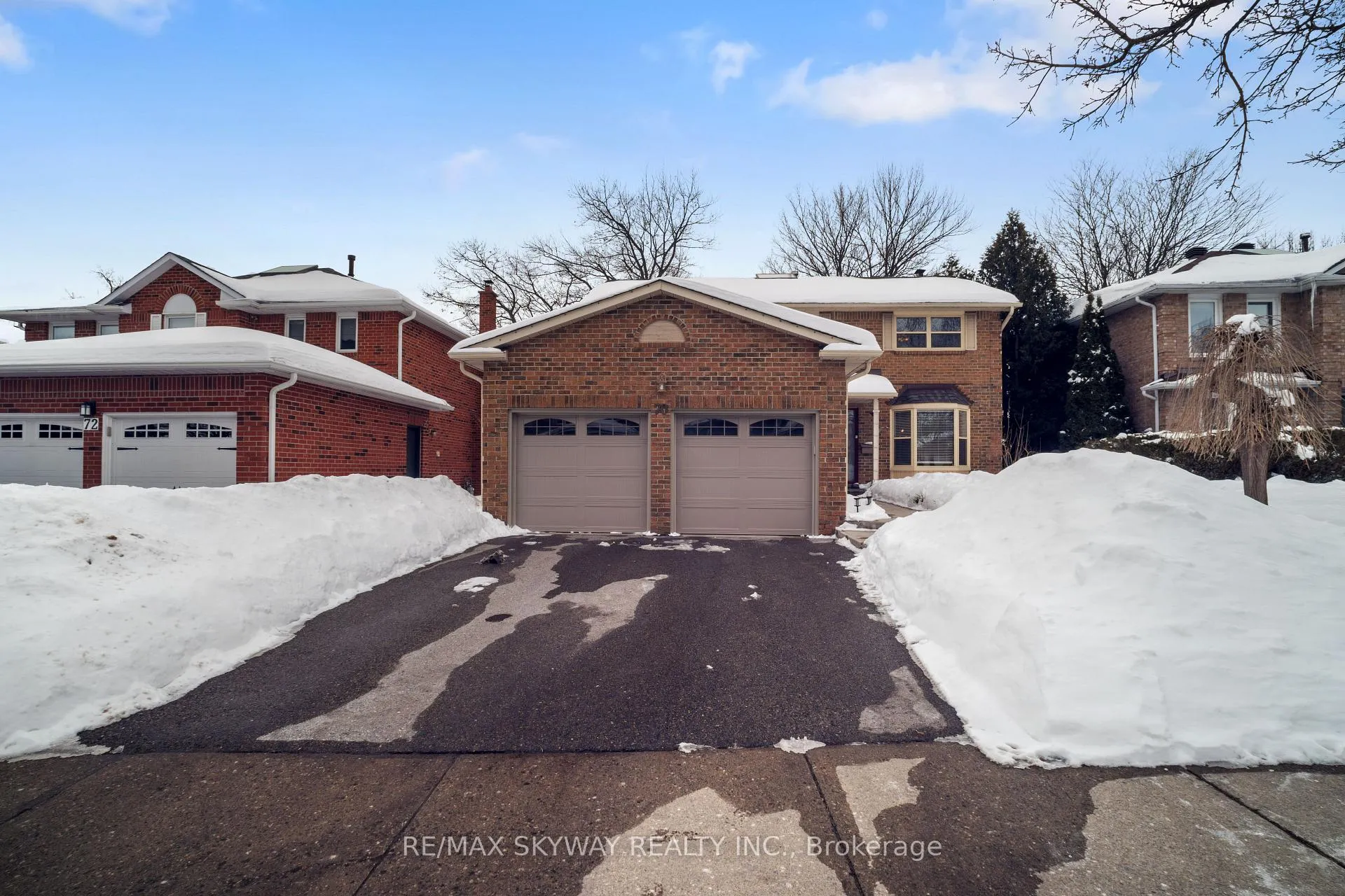 Photo 27 of 70 Barr Crescent, Brampton, Heart Lake East — HOMEH