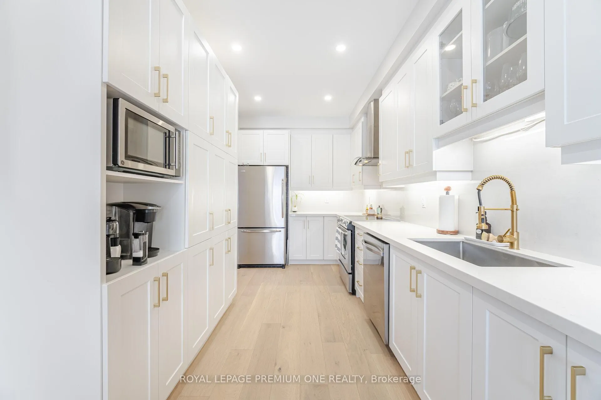 Photo 5 of 57 Cherry Bush Road, Vaughan, Patterson — HOMEH