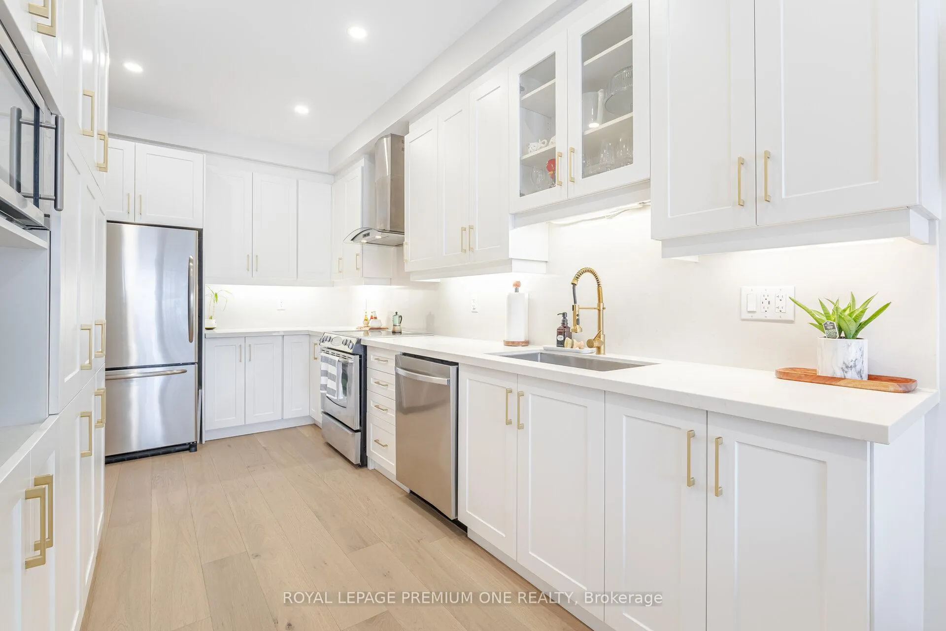 Photo 6 of 57 Cherry Bush Road, Vaughan, Patterson — HOMEH