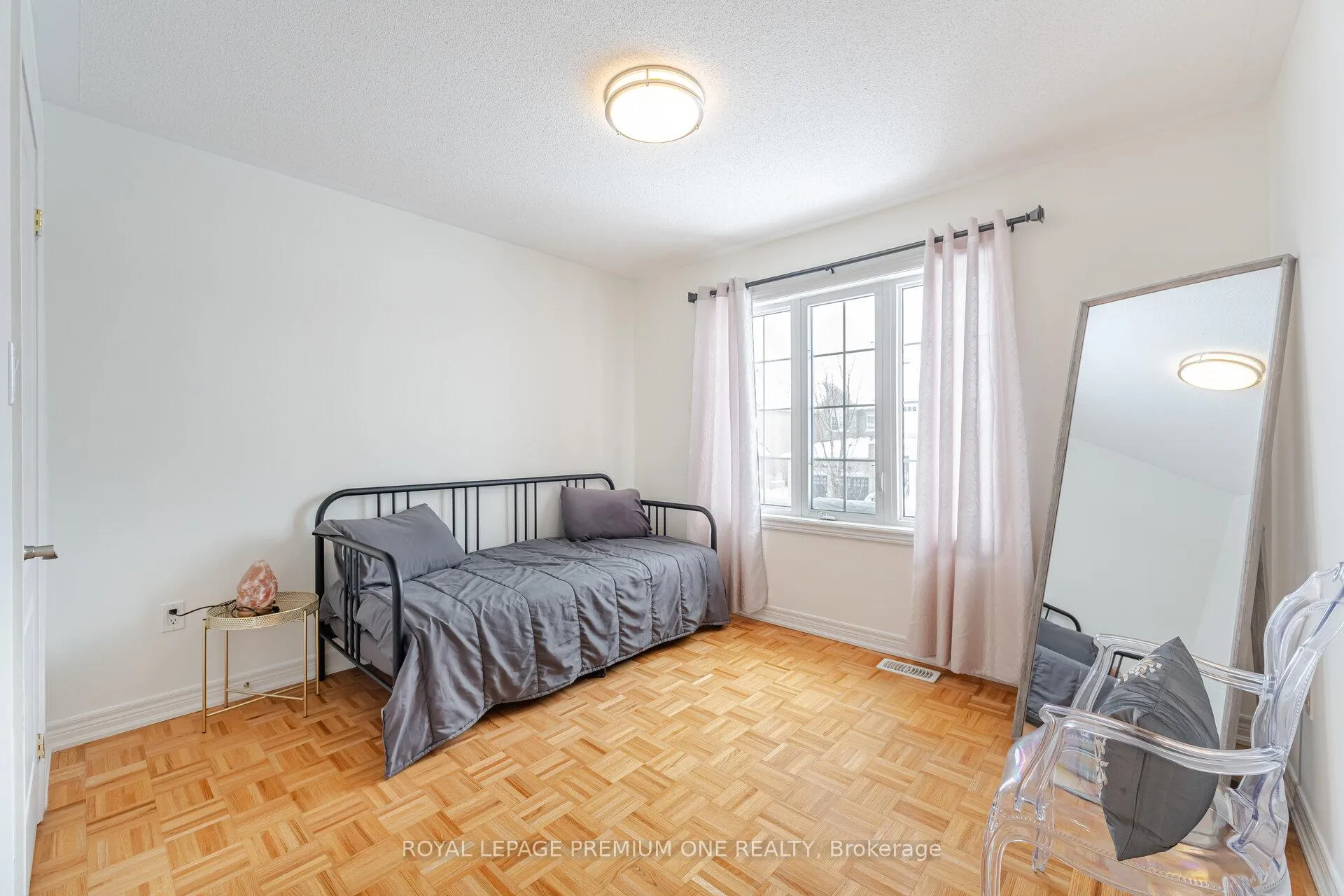 Photo 31 of 57 Cherry Bush Road, Vaughan, Patterson — HOMEH