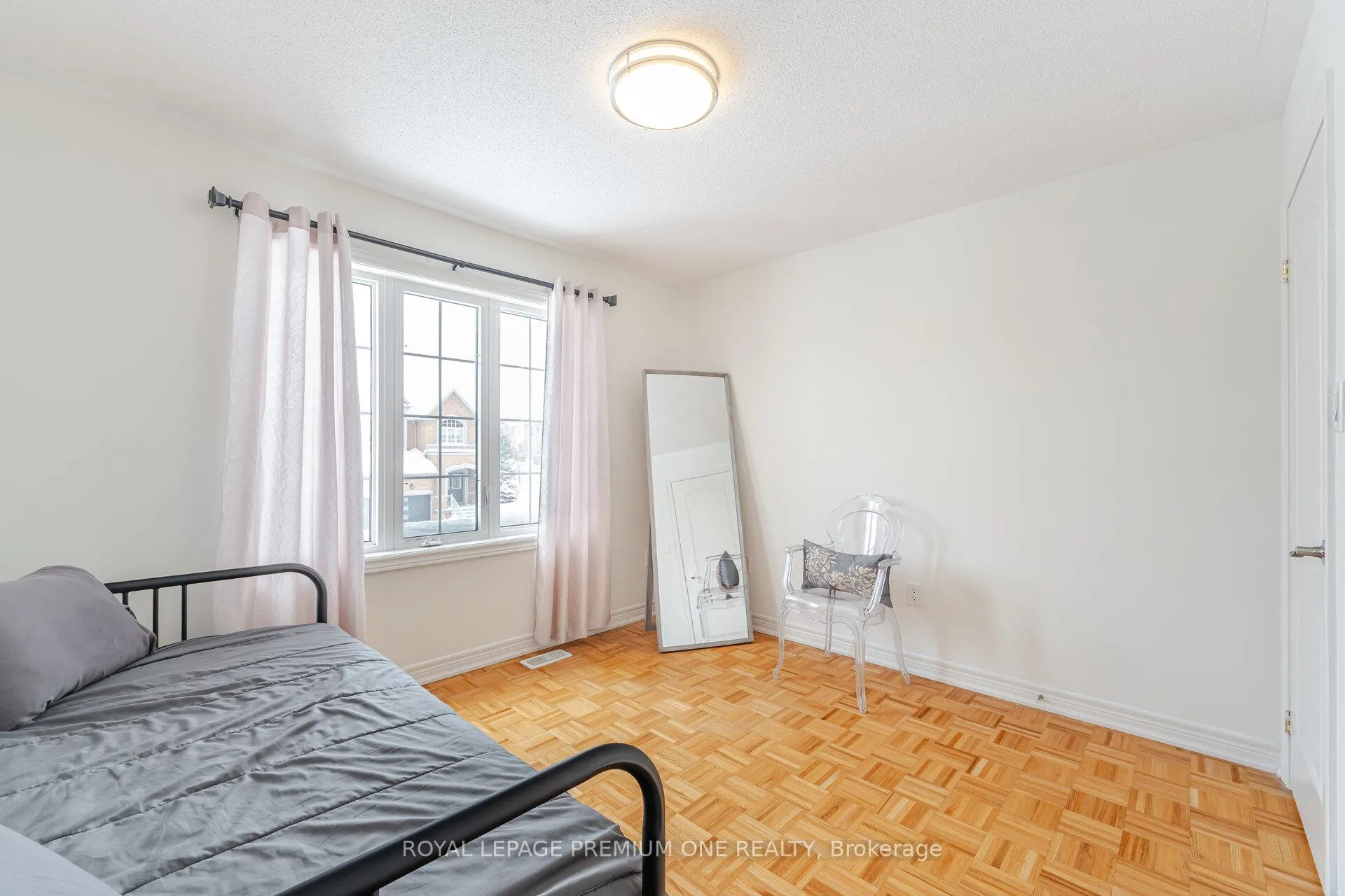 Photo 32 of 57 Cherry Bush Road, Vaughan, Patterson — HOMEH