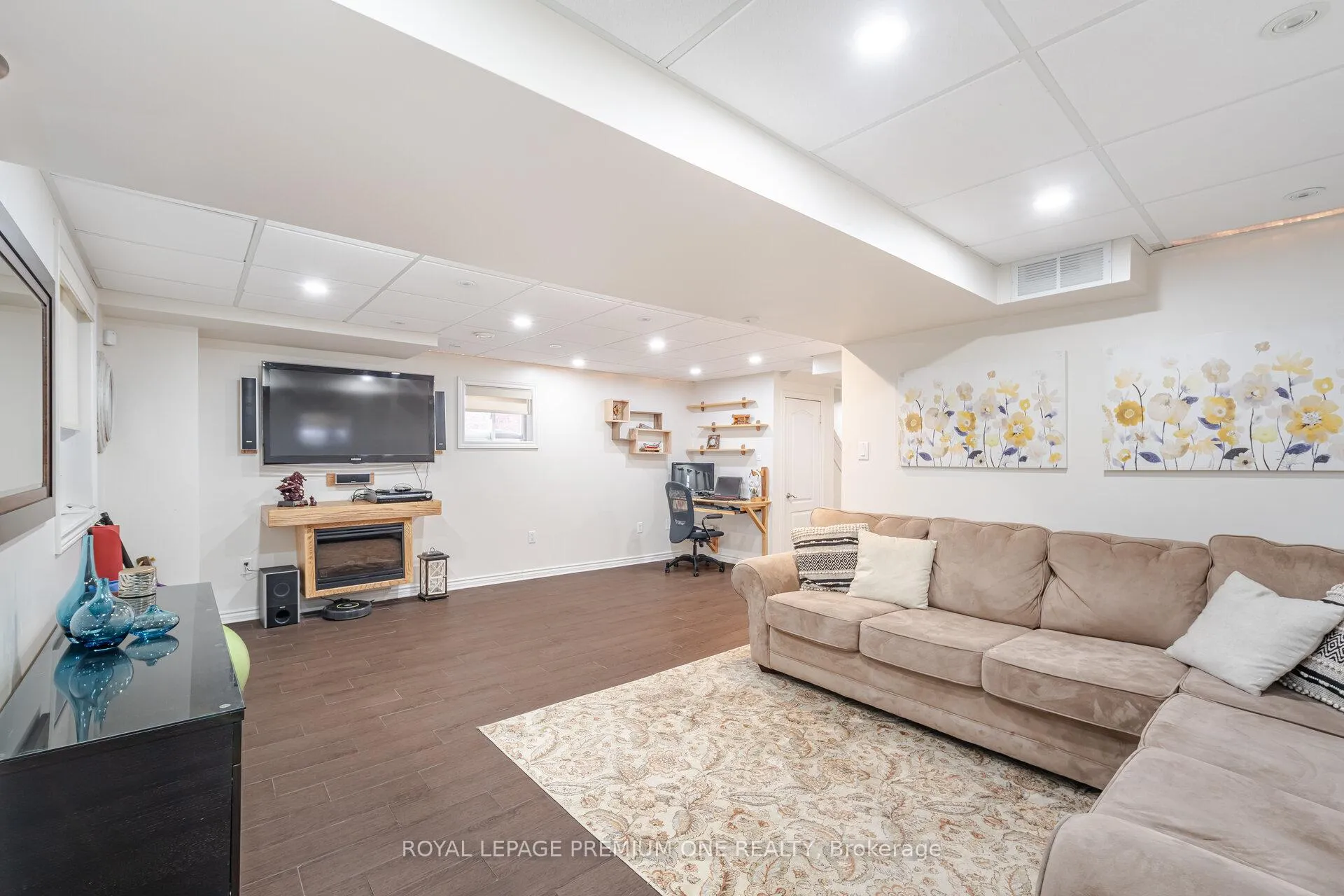 Photo 39 of 57 Cherry Bush Road, Vaughan, Patterson — HOMEH