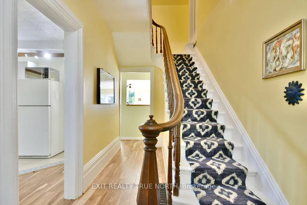 Photo 5 of 2415 Ronald Road, Springwater, Minesing — HOMEH