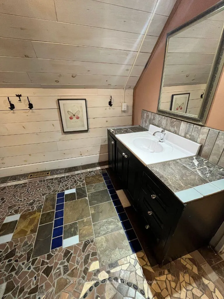 Photo 36 of 2415 Ronald Road, Springwater, Minesing — HOMEH
