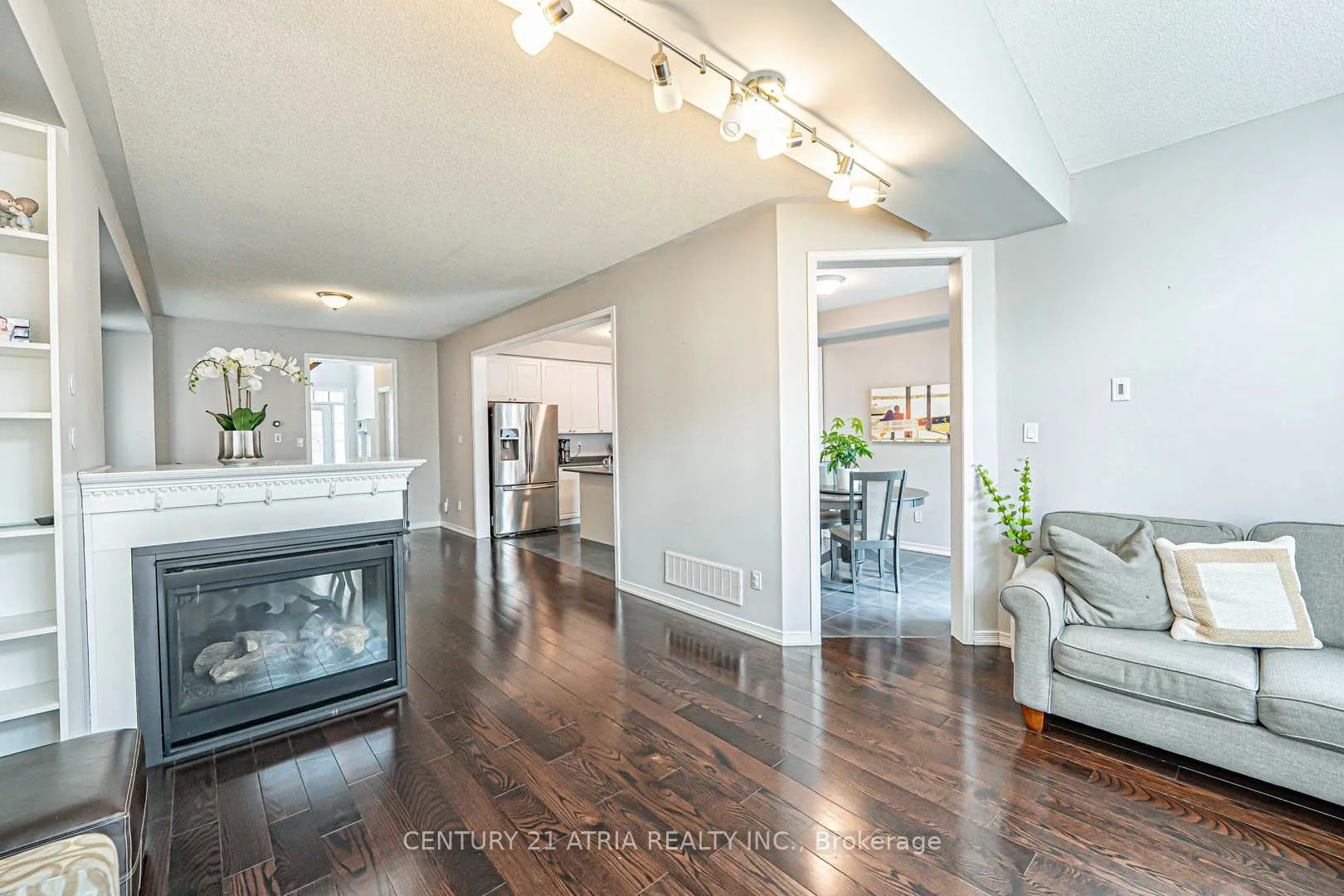 Photo 9 of 21 Chant Crescent, Ajax, Northwest Ajax — HOMEH