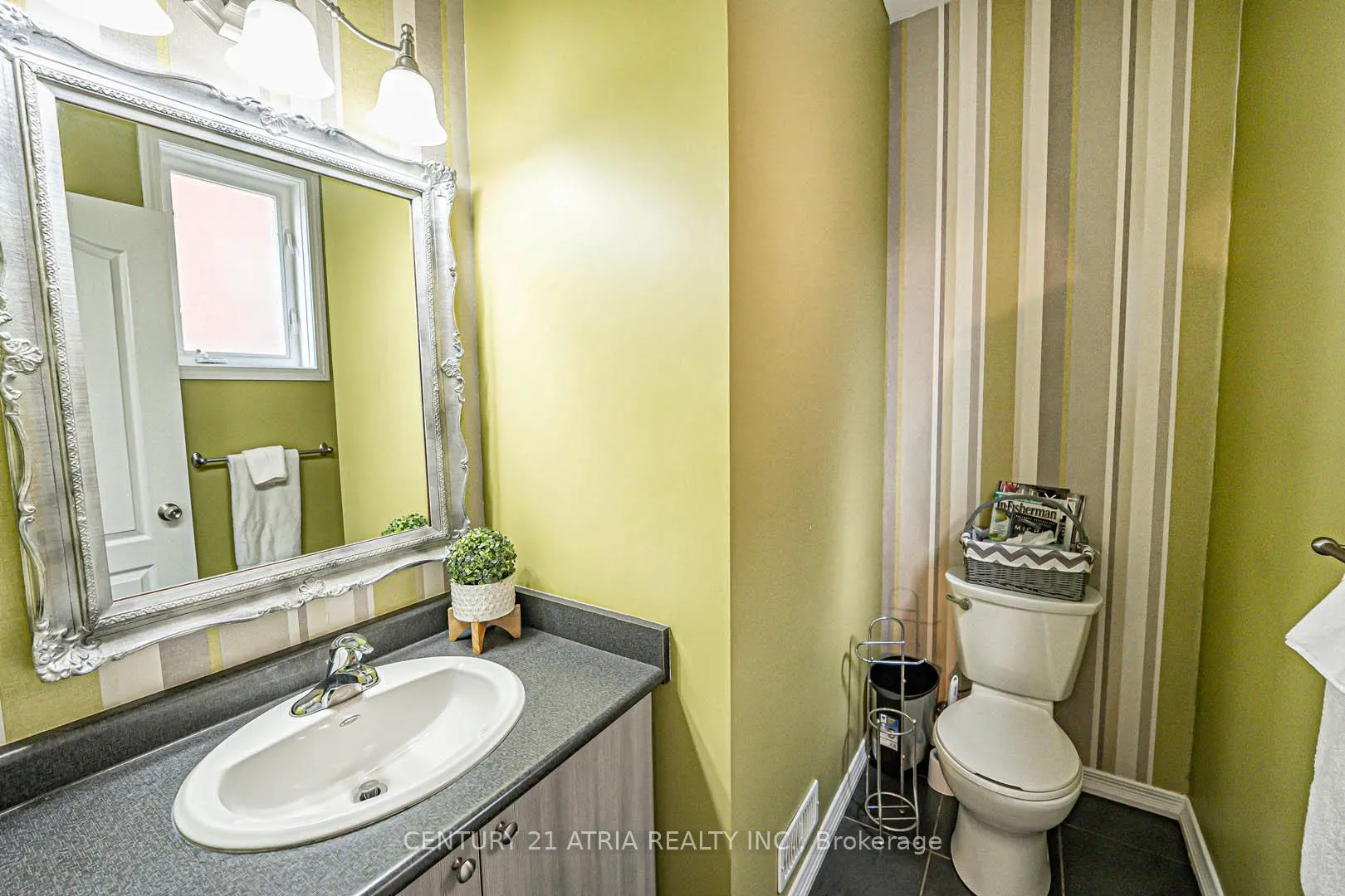 Photo 15 of 21 Chant Crescent, Ajax, Northwest Ajax — HOMEH