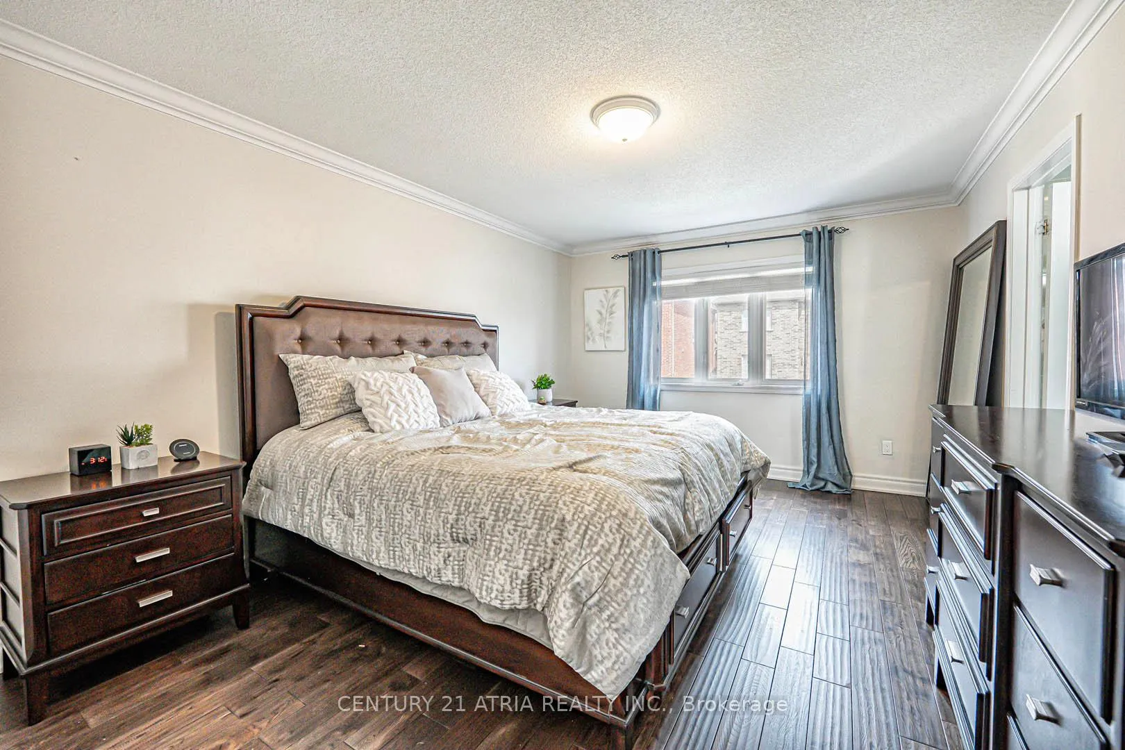Photo 17 of 21 Chant Crescent, Ajax, Northwest Ajax — HOMEH