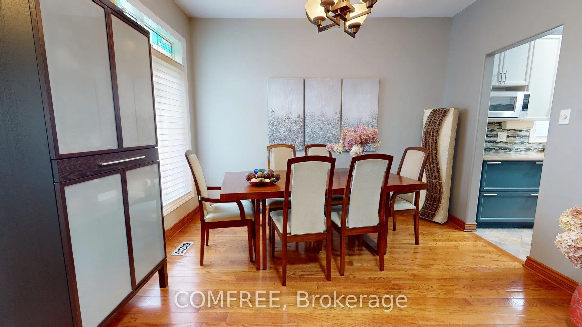 Photo 4 of 1812 Springridge Drive, Ottawa, Springridge/East Village — HOMEH