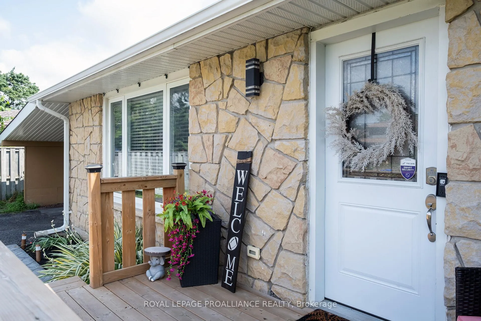 Photo 4 of 215 Haig Road, Belleville, Belleville Ward — HOMEH