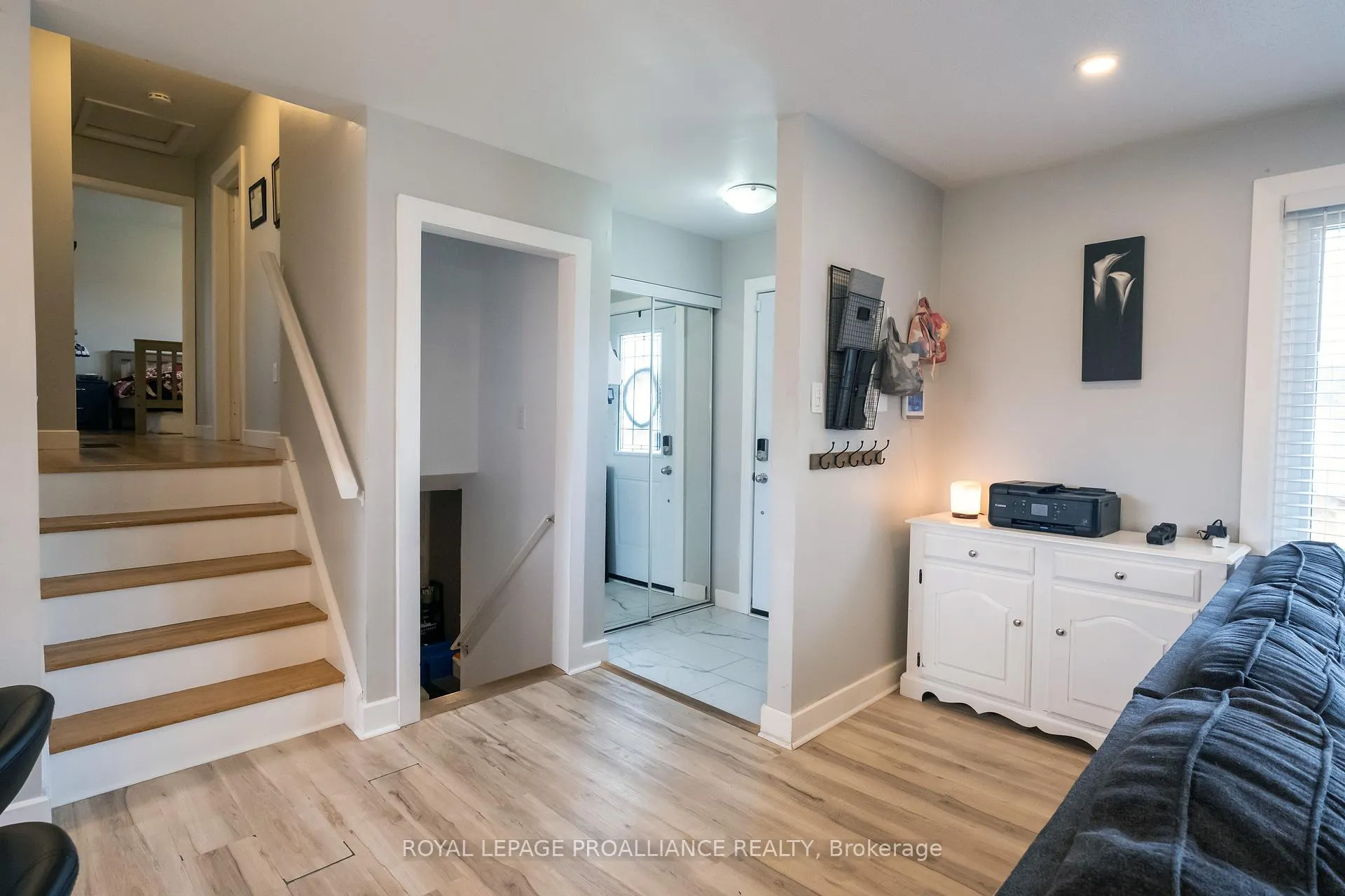 Photo 7 of 215 Haig Road, Belleville, Belleville Ward — HOMEH