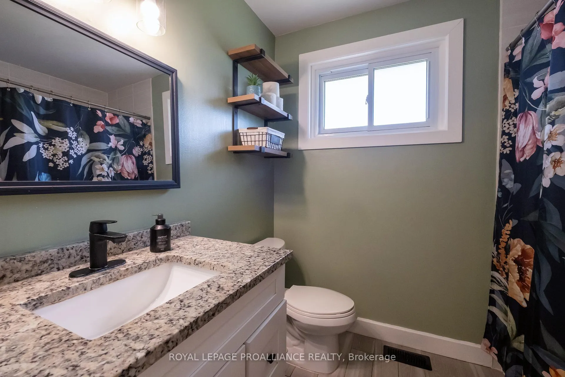 Photo 25 of 215 Haig Road, Belleville, Belleville Ward — HOMEH
