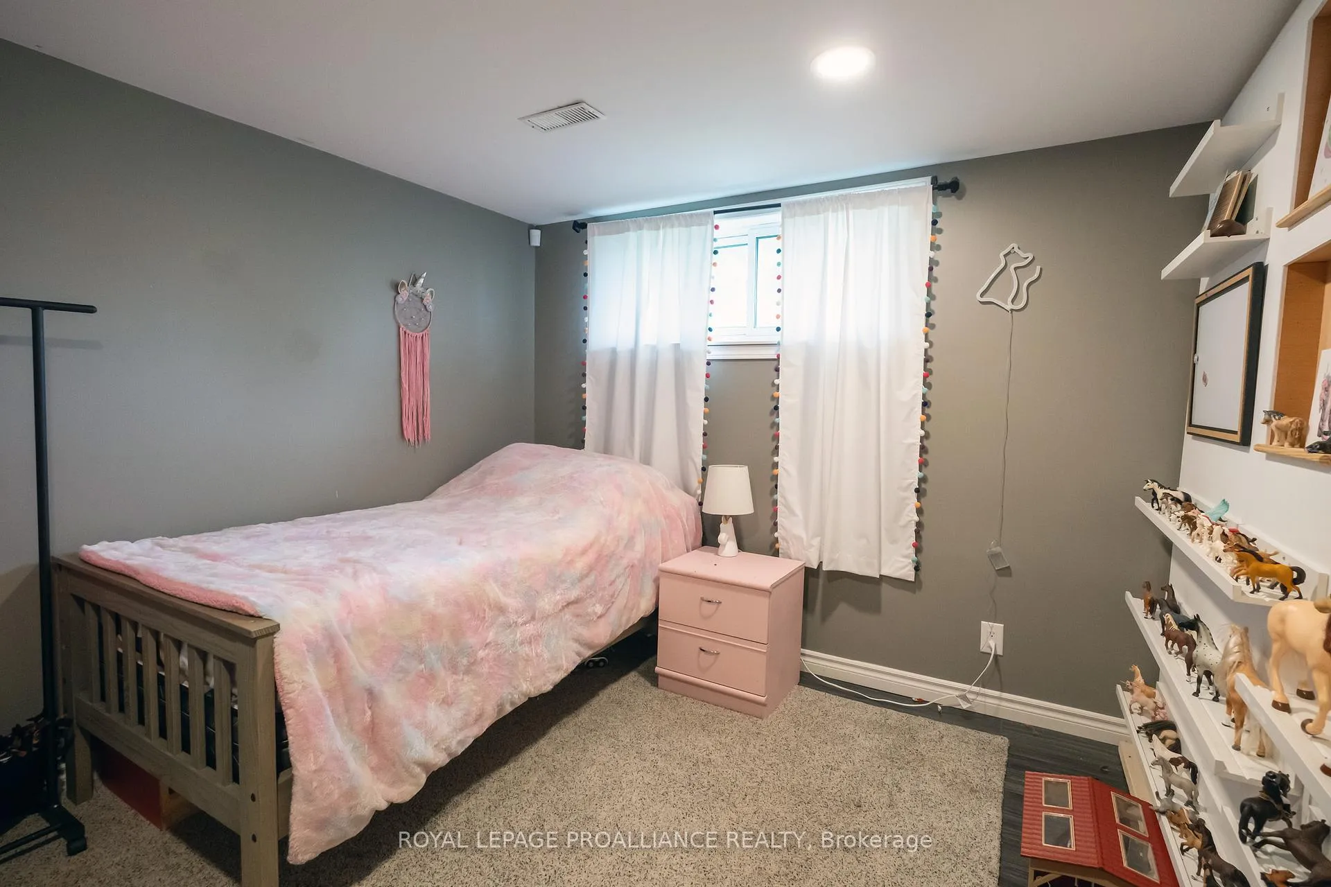 Photo 27 of 215 Haig Road, Belleville, Belleville Ward — HOMEH