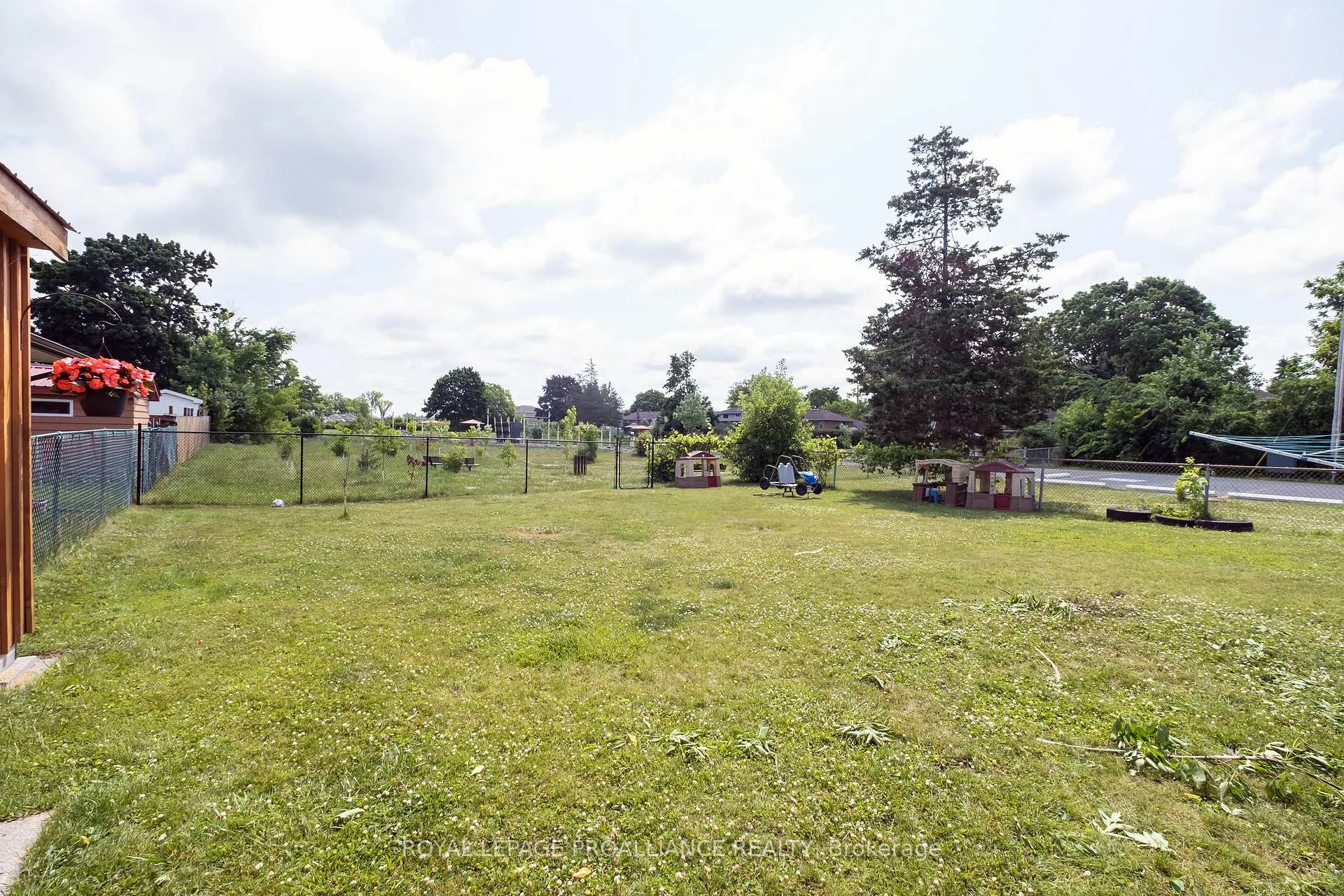 Photo 30 of 215 Haig Road, Belleville, Belleville Ward — HOMEH