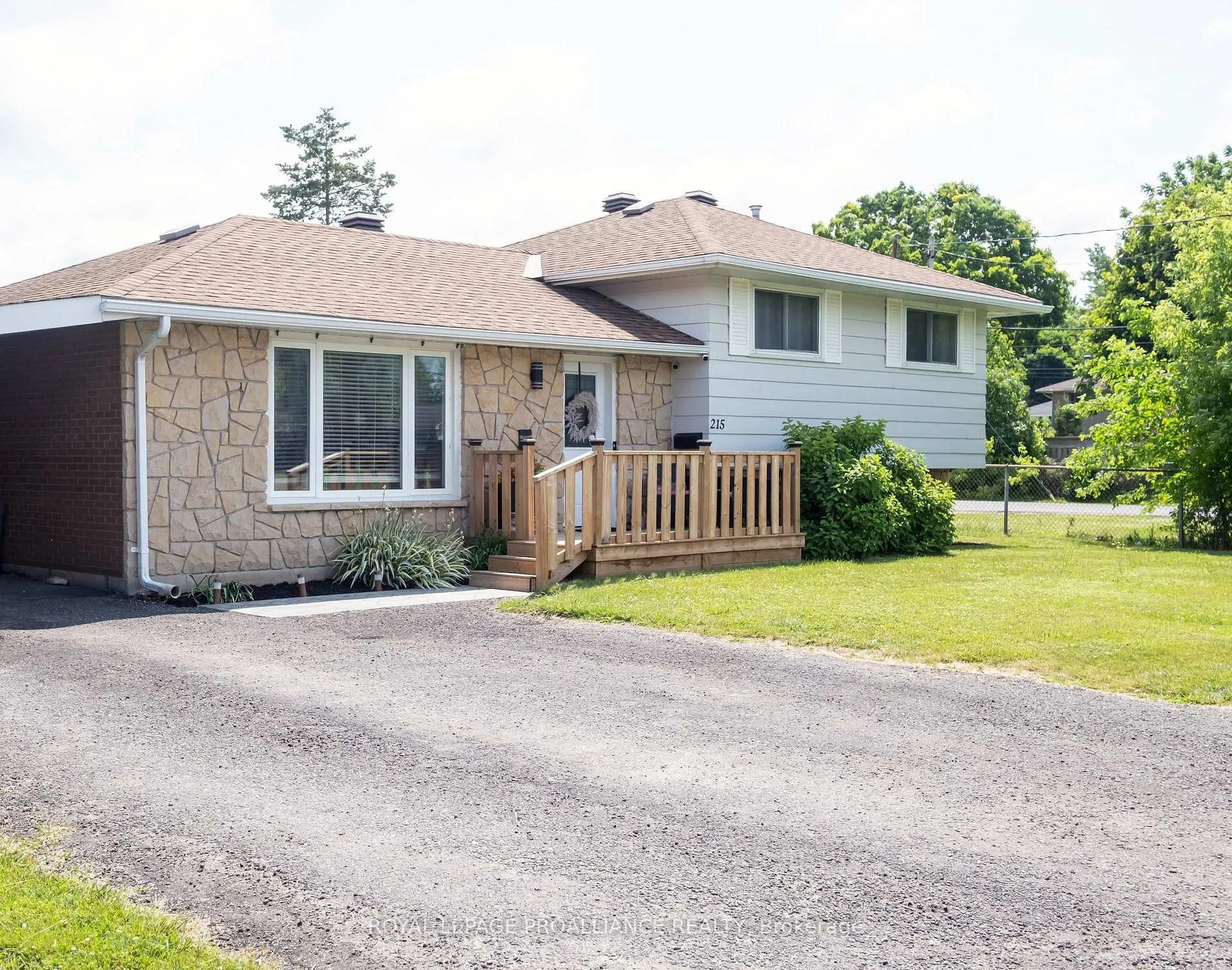 Photo 36 of 215 Haig Road, Belleville, Belleville Ward — HOMEH