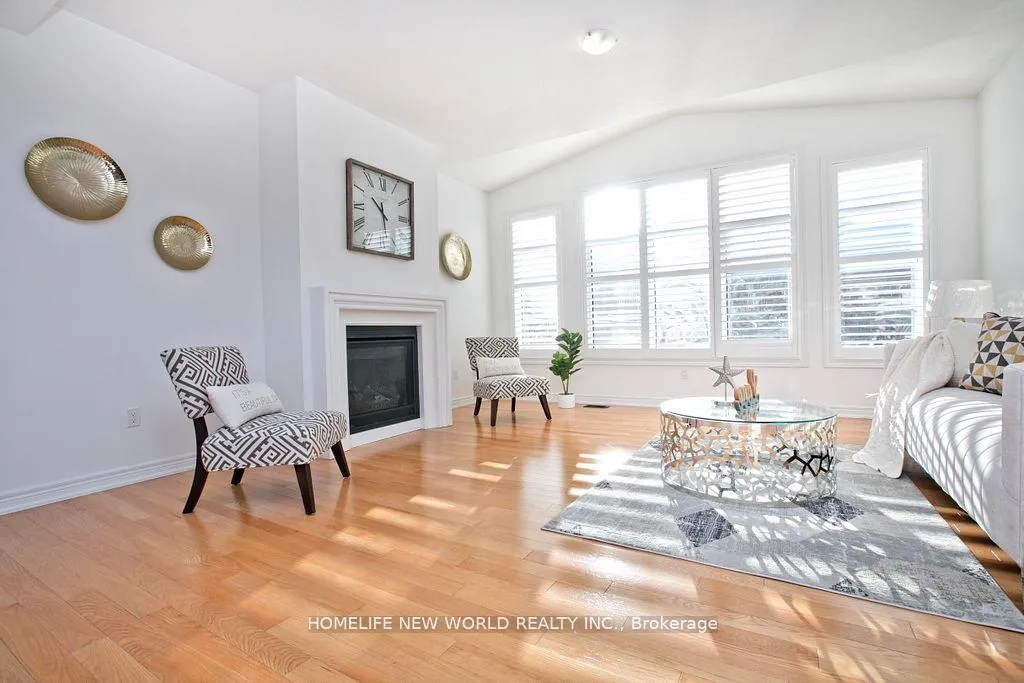 Photo 9 of 25 Saddlebrook Drive, Markham, Cornell — HOMEH