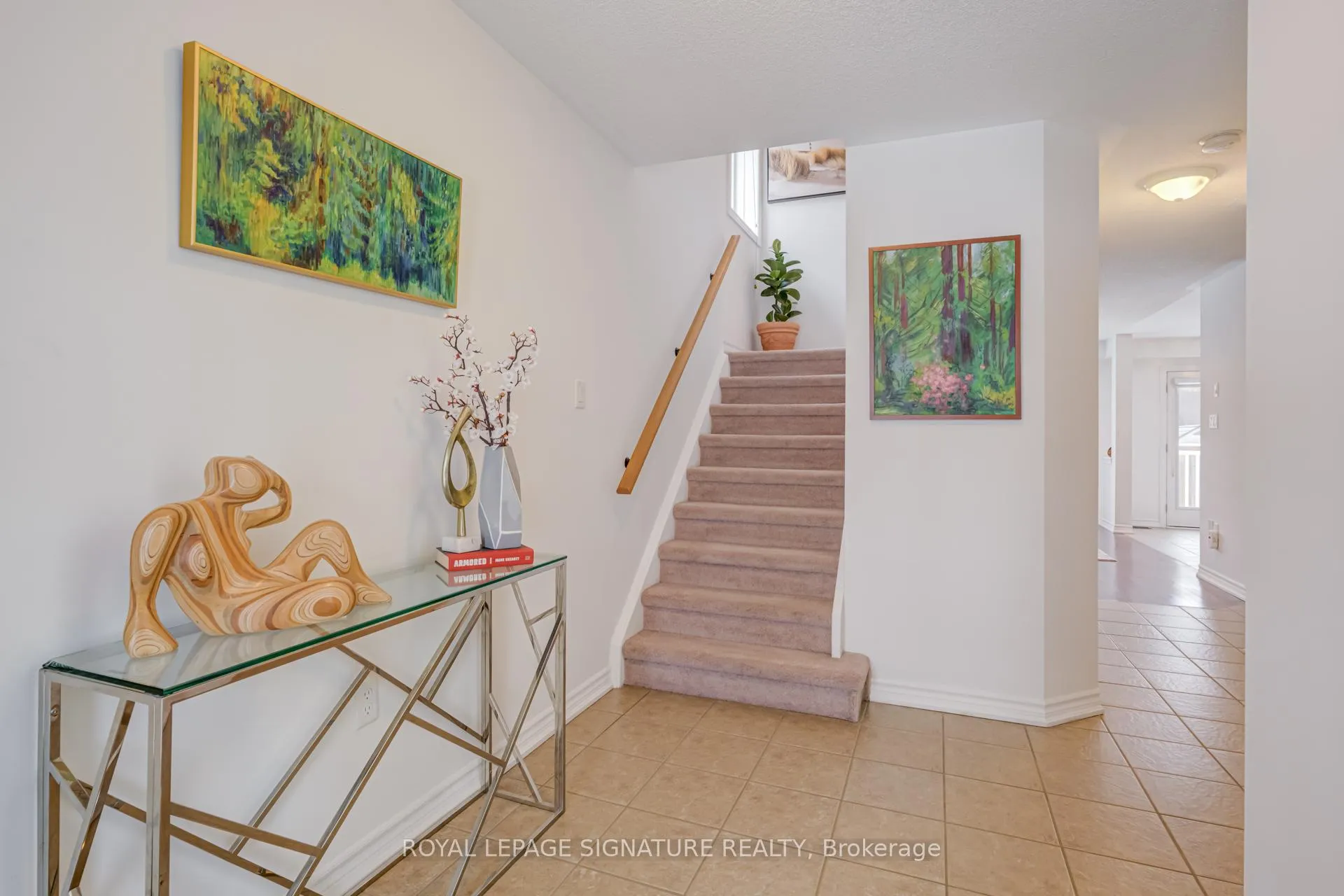Photo 7 of 1343 Cronk Court, Oshawa, Eastdale — HOMEH