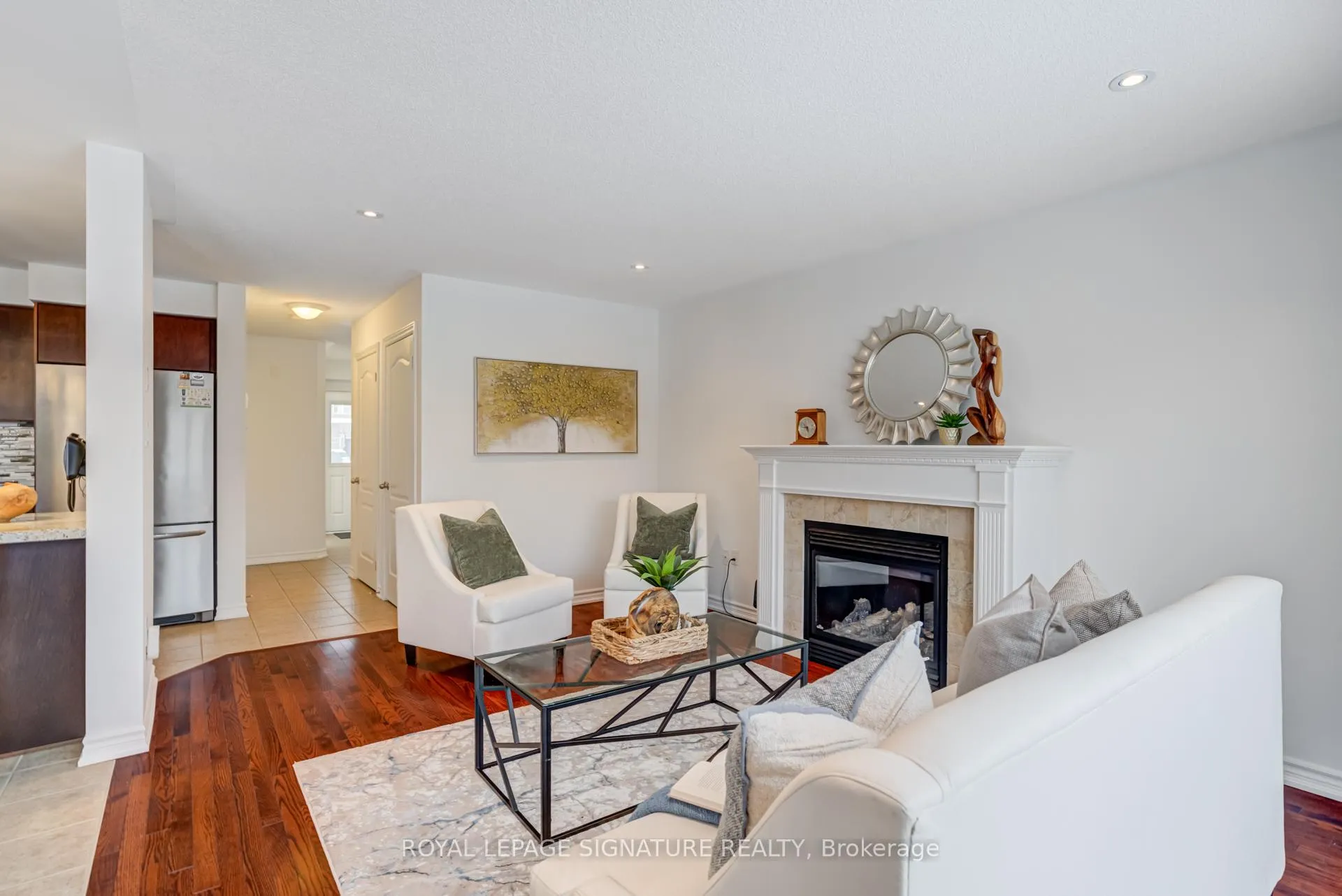 Photo 10 of 1343 Cronk Court, Oshawa, Eastdale — HOMEH