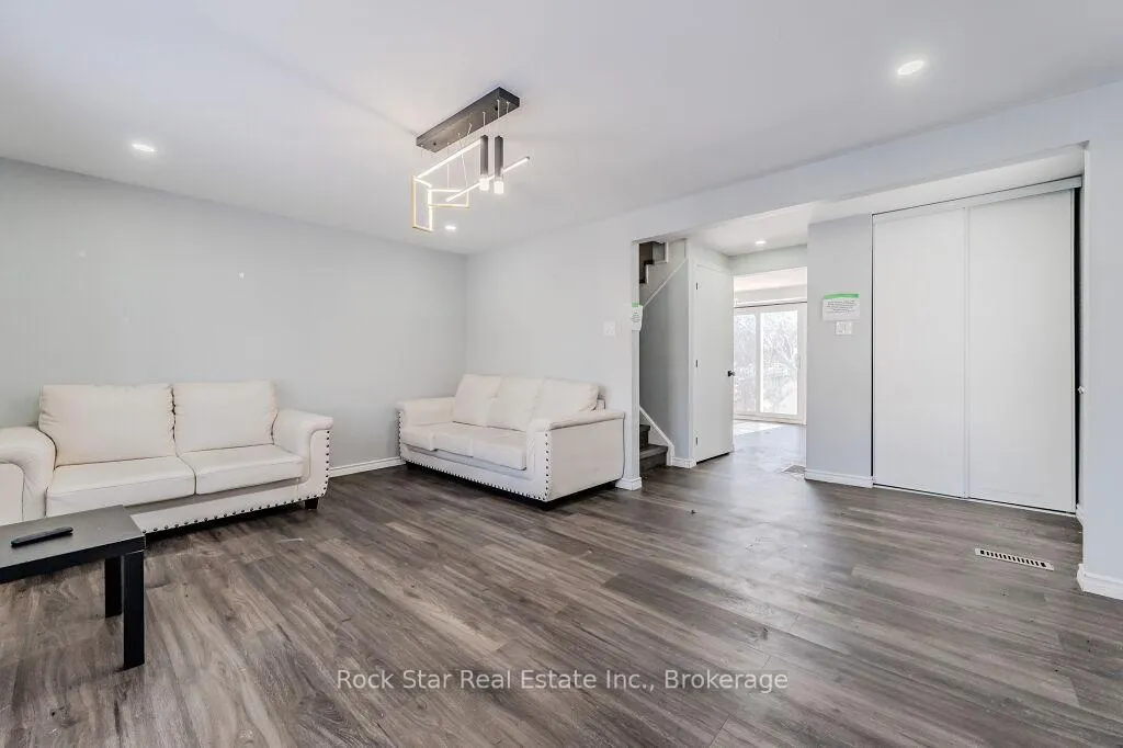 Photo 6 of 77 Timberlane Crescent, Kitchener, Forest Heights — HOMEH