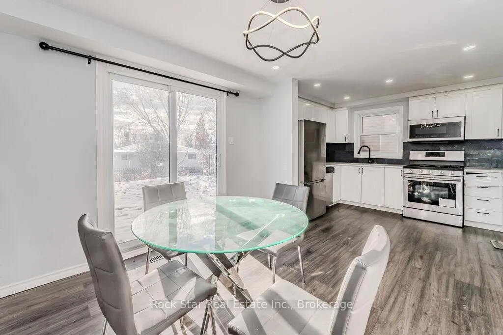 Photo 9 of 77 Timberlane Crescent, Kitchener, Forest Heights — HOMEH