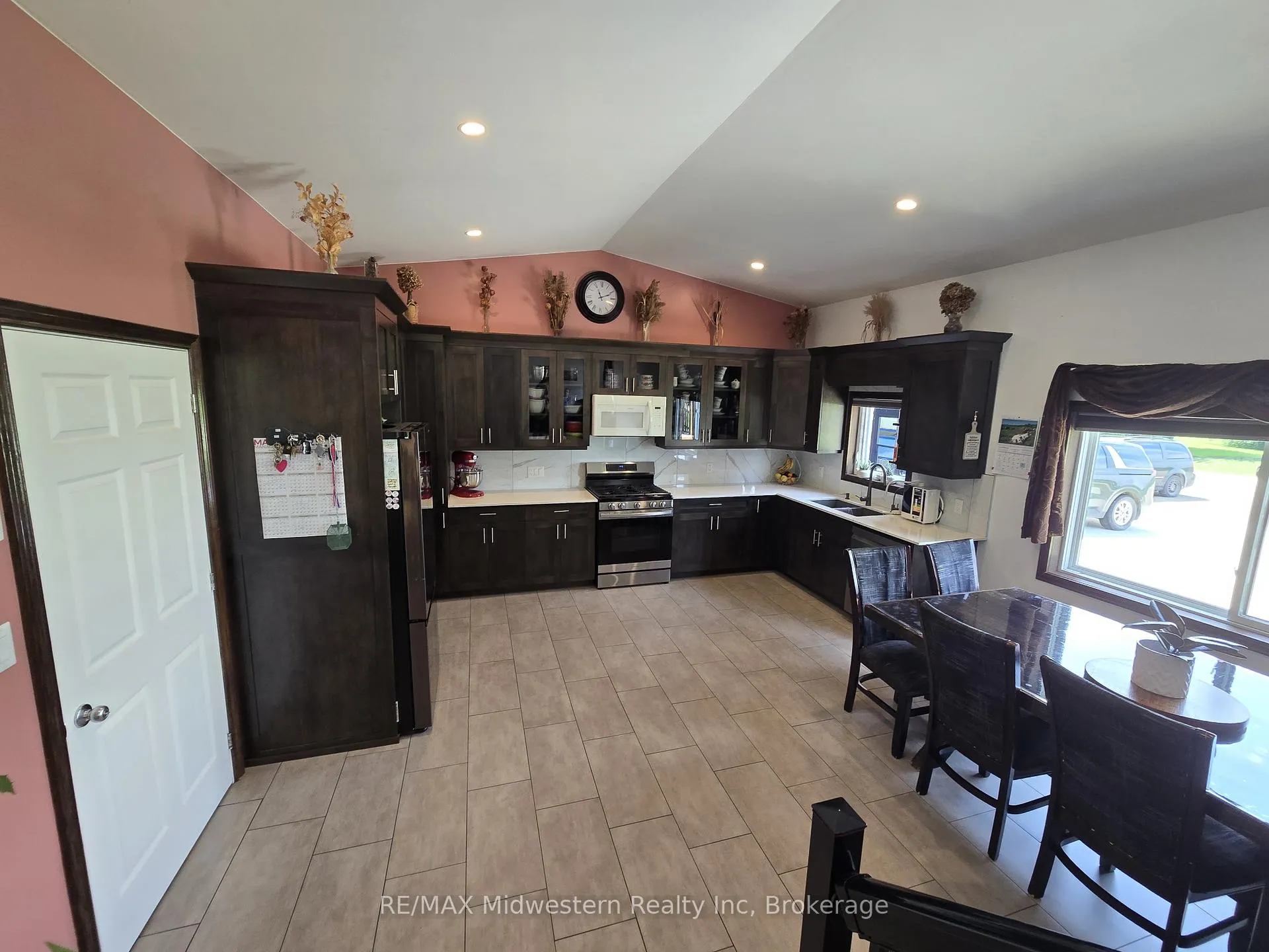 Photo 10 of 45320 St Michaels Road, Huron East, Grey — HOMEH