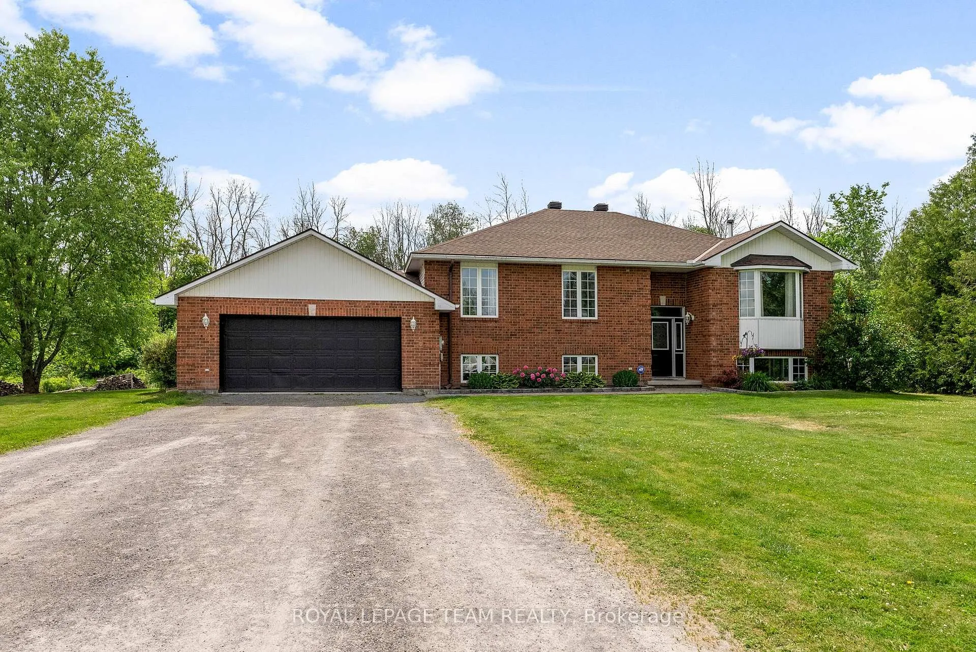 Photo 1 of 79 Mountain View Road, McNab/Braeside, Mcnab/Braeside Twps — HOMEH