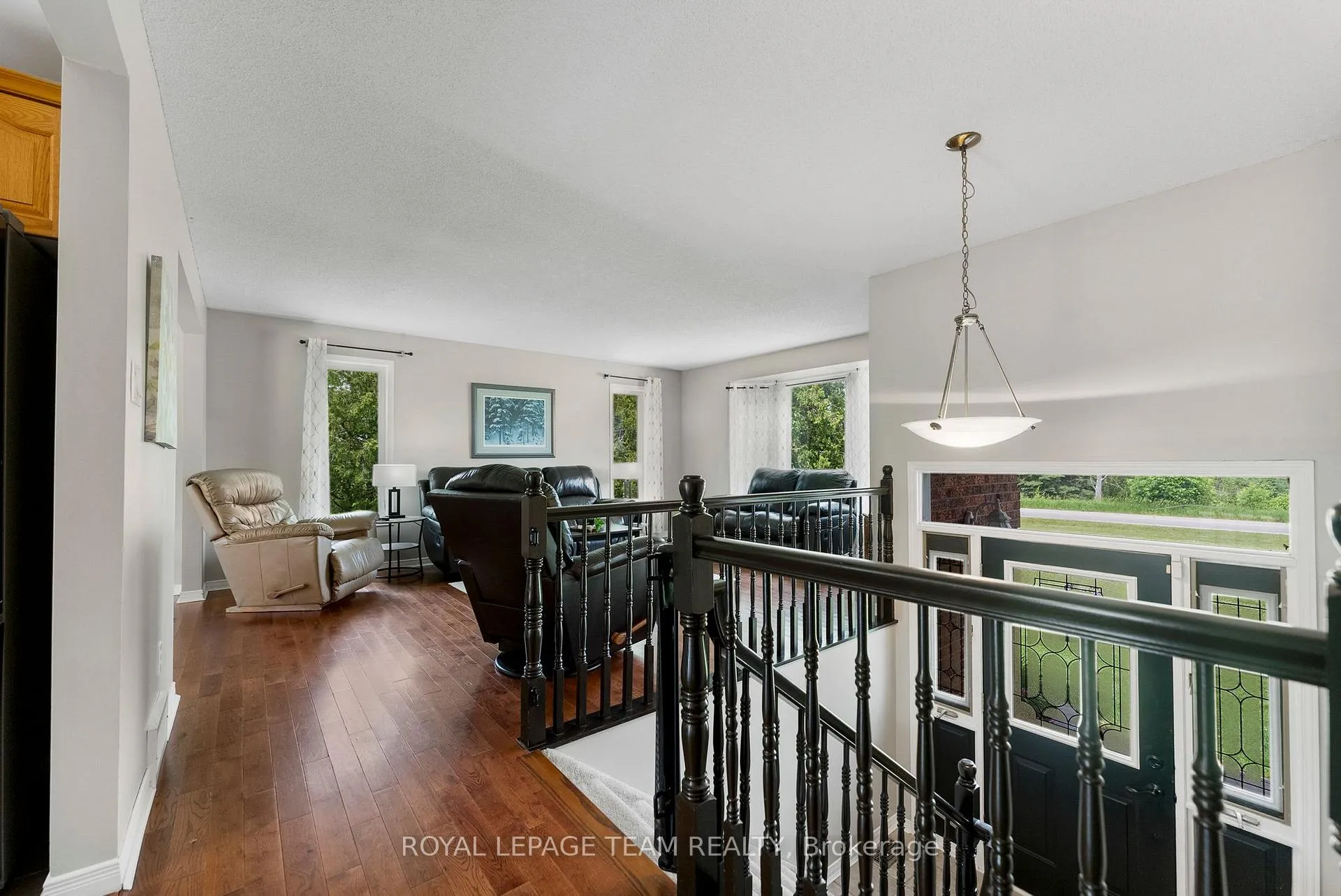 Photo 5 of 79 Mountain View Road, McNab/Braeside, Mcnab/Braeside Twps — HOMEH