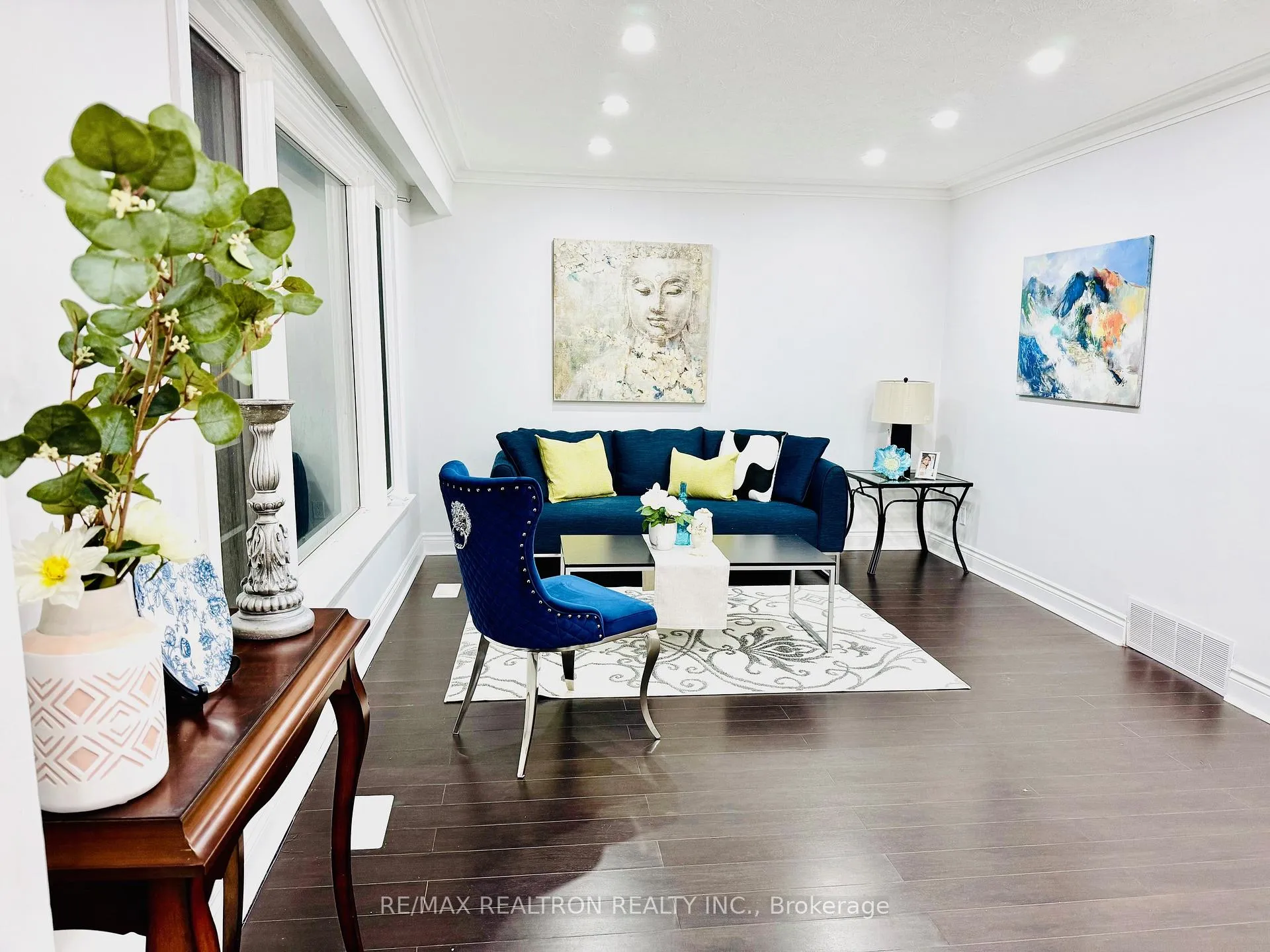 Photo 4 of 724 Phillip Murray Avenue, Oshawa, Lakeview — HOMEH