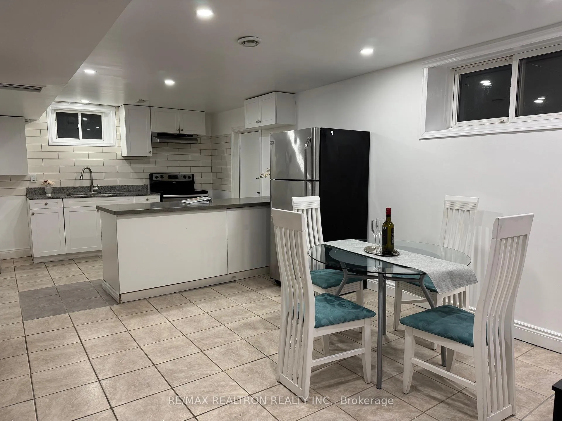 Photo 15 of 724 Phillip Murray Avenue, Oshawa, Lakeview — HOMEH