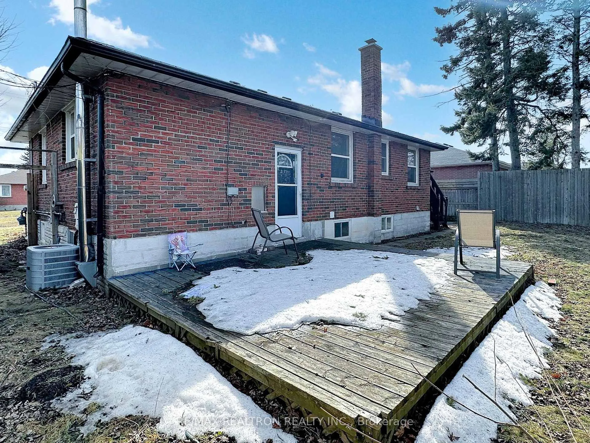Photo 33 of 724 Phillip Murray Avenue, Oshawa, Lakeview — HOMEH