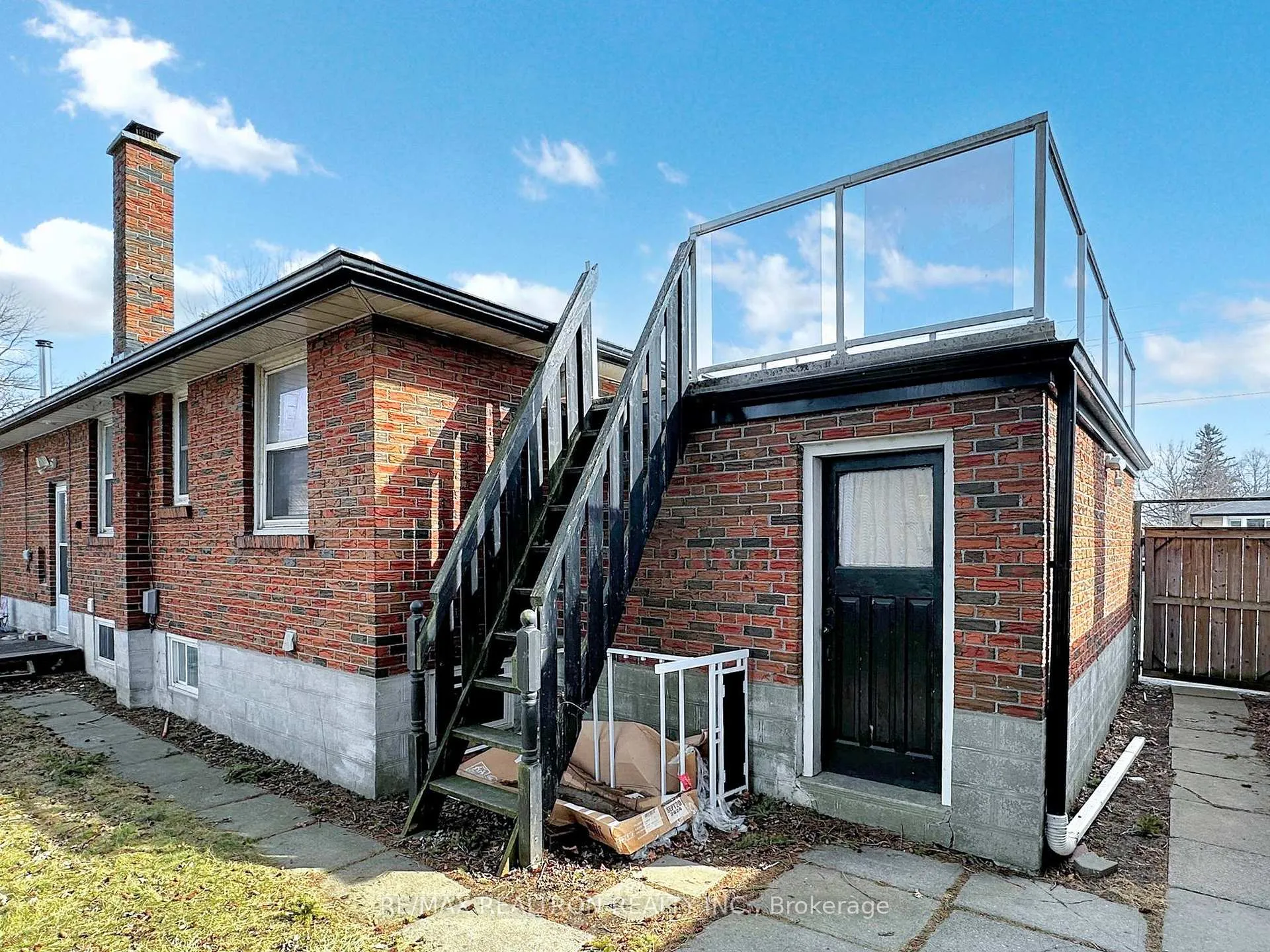 Photo 34 of 724 Phillip Murray Avenue, Oshawa, Lakeview — HOMEH