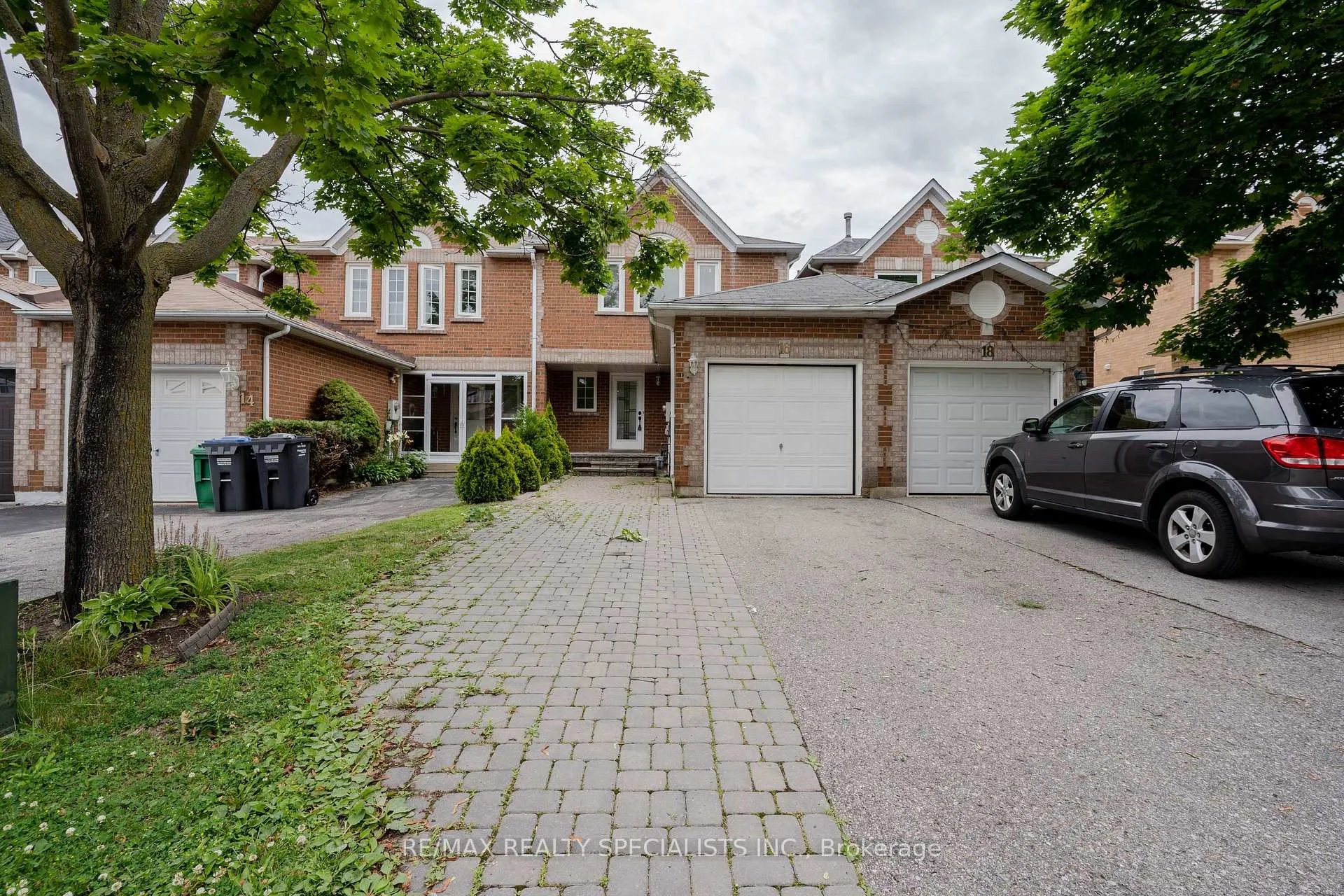 Photo 1 of 16 Mullis Crescent, Brampton, Fletcher's West — HOMEH