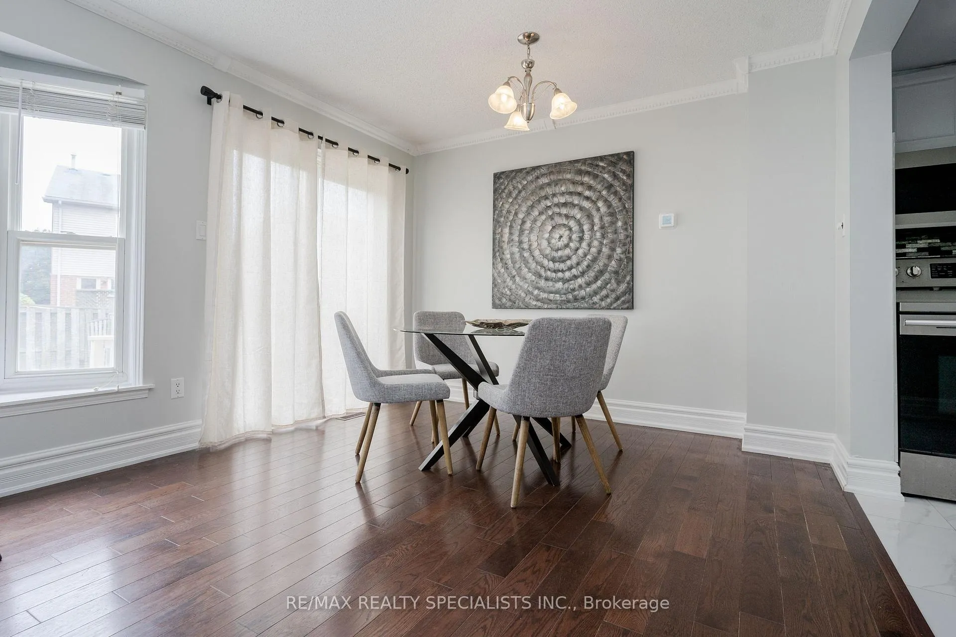 Photo 11 of 16 Mullis Crescent, Brampton, Fletcher's West — HOMEH