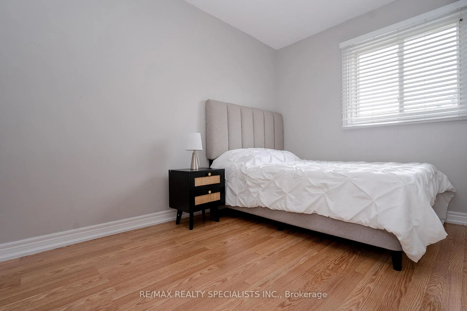 Photo 25 of 16 Mullis Crescent, Brampton, Fletcher's West — HOMEH
