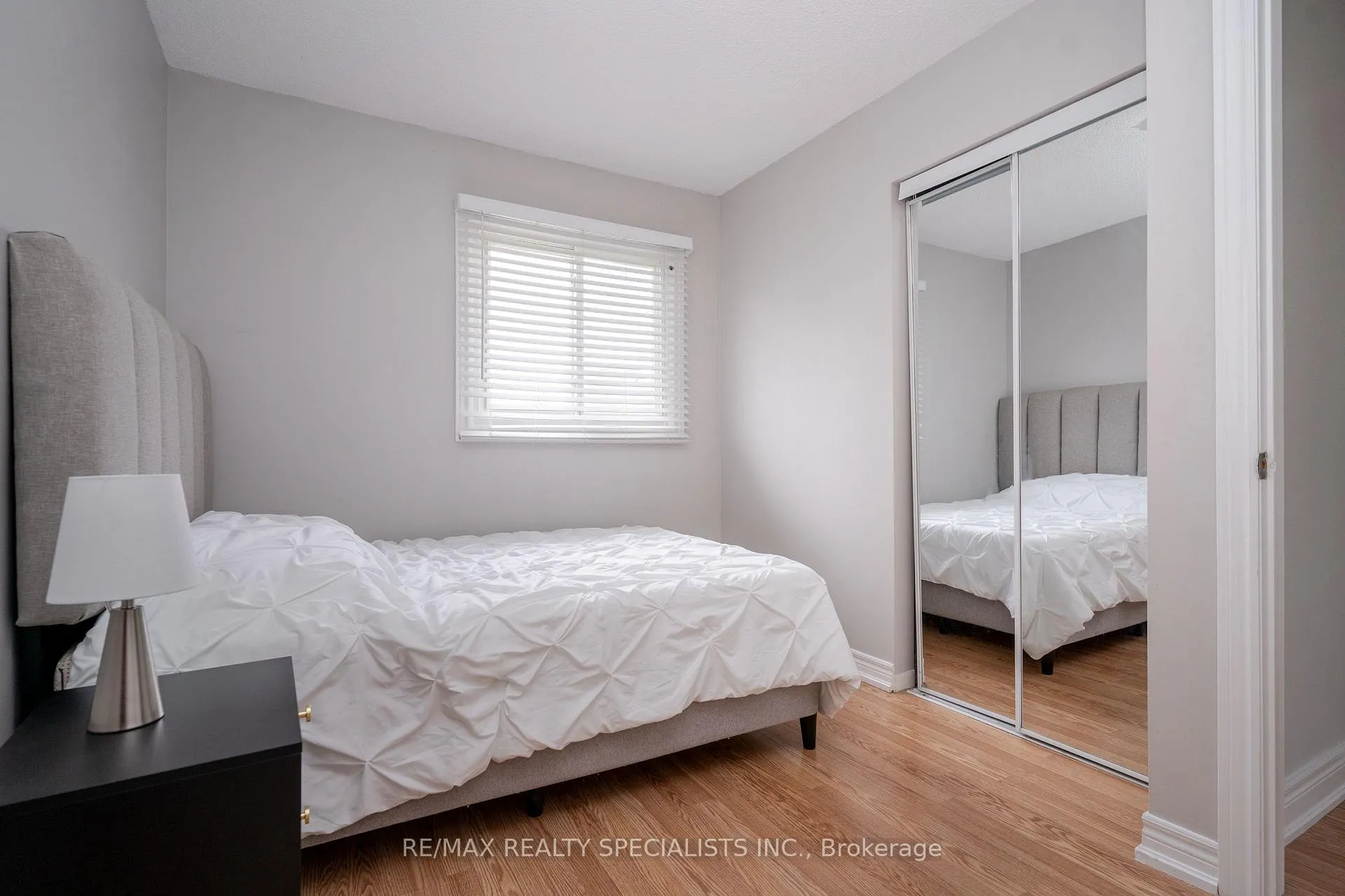 Photo 26 of 16 Mullis Crescent, Brampton, Fletcher's West — HOMEH