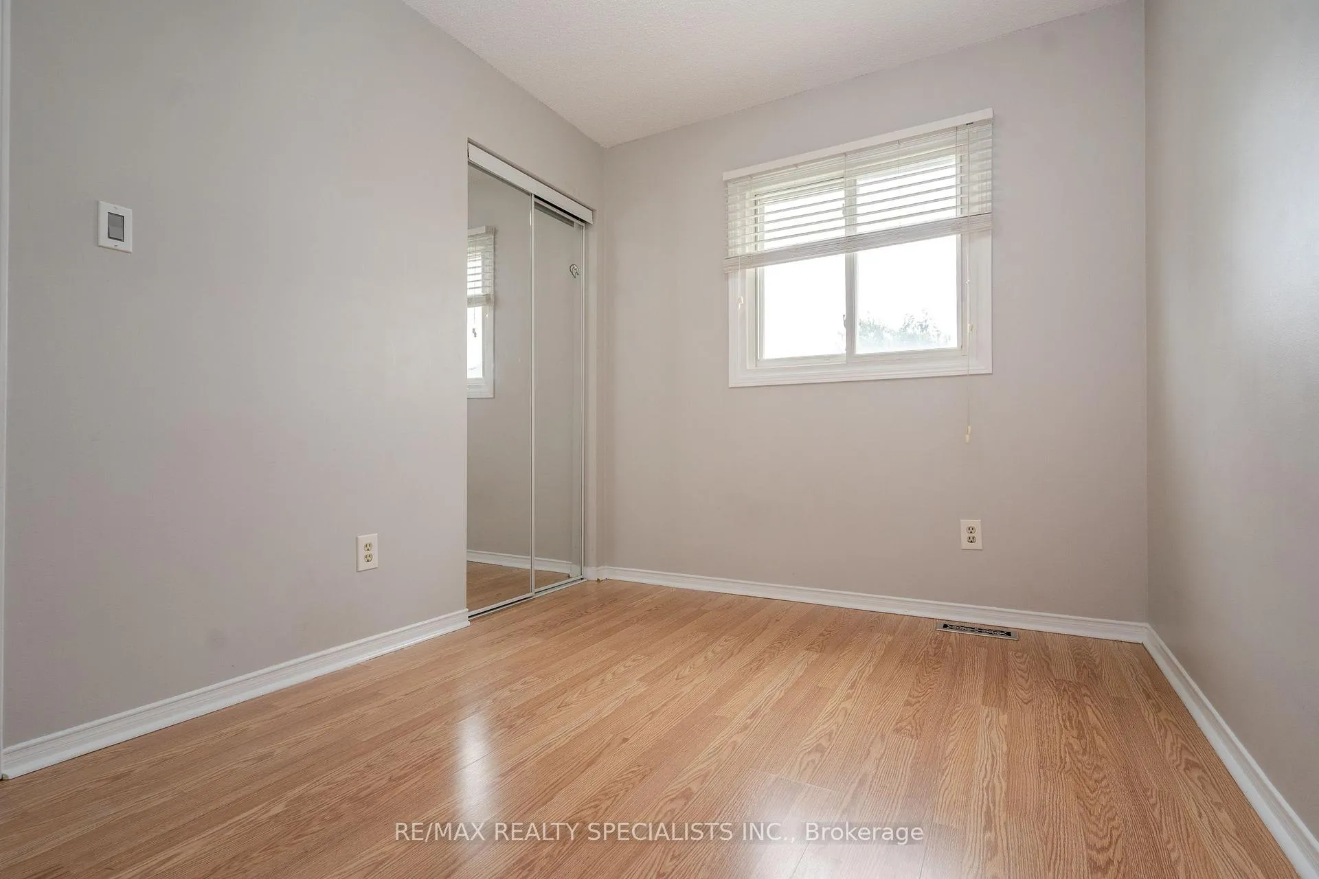 Photo 28 of 16 Mullis Crescent, Brampton, Fletcher's West — HOMEH