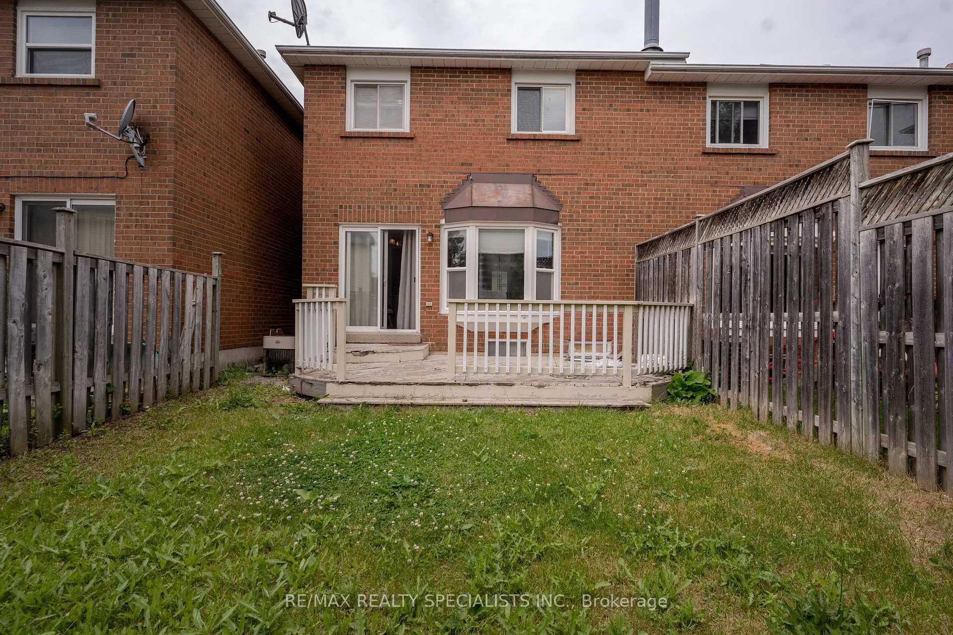 Photo 38 of 16 Mullis Crescent, Brampton, Fletcher's West — HOMEH