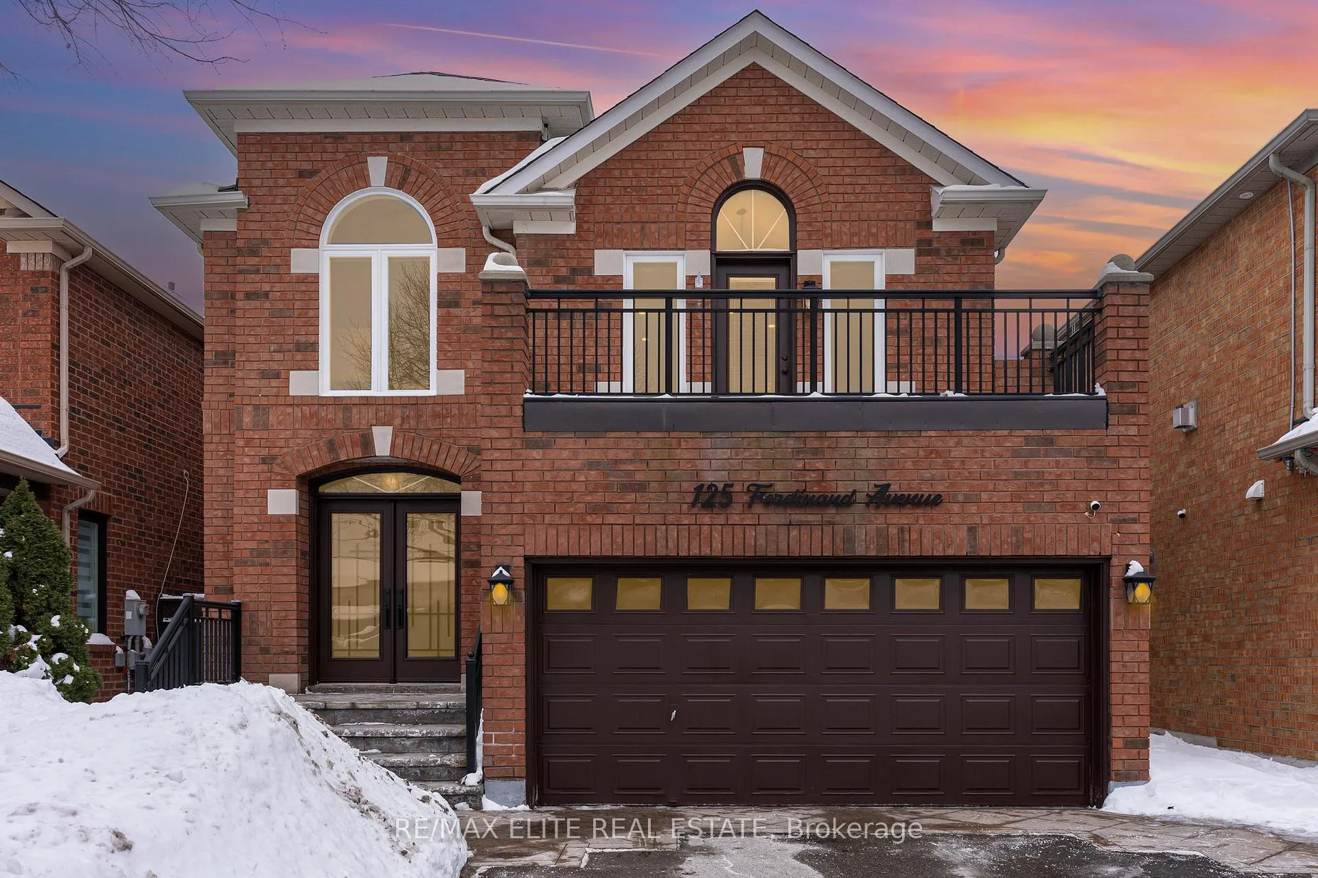 Photo 2 of 125 Ferdinand Avenue, Vaughan, Vellore Village — HOMEH