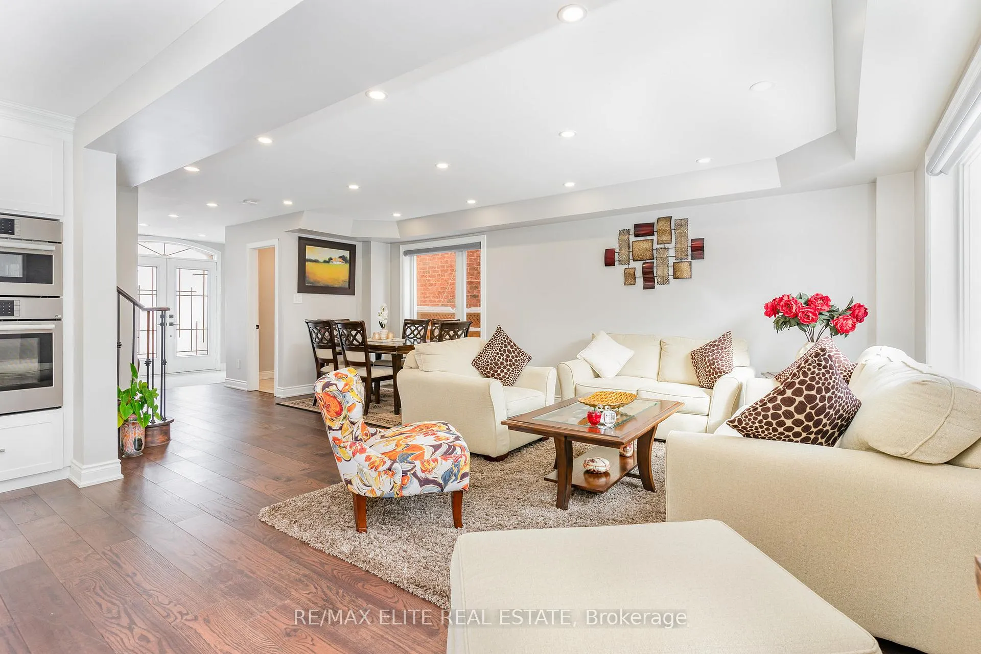 Photo 4 of 125 Ferdinand Avenue, Vaughan, Vellore Village — HOMEH