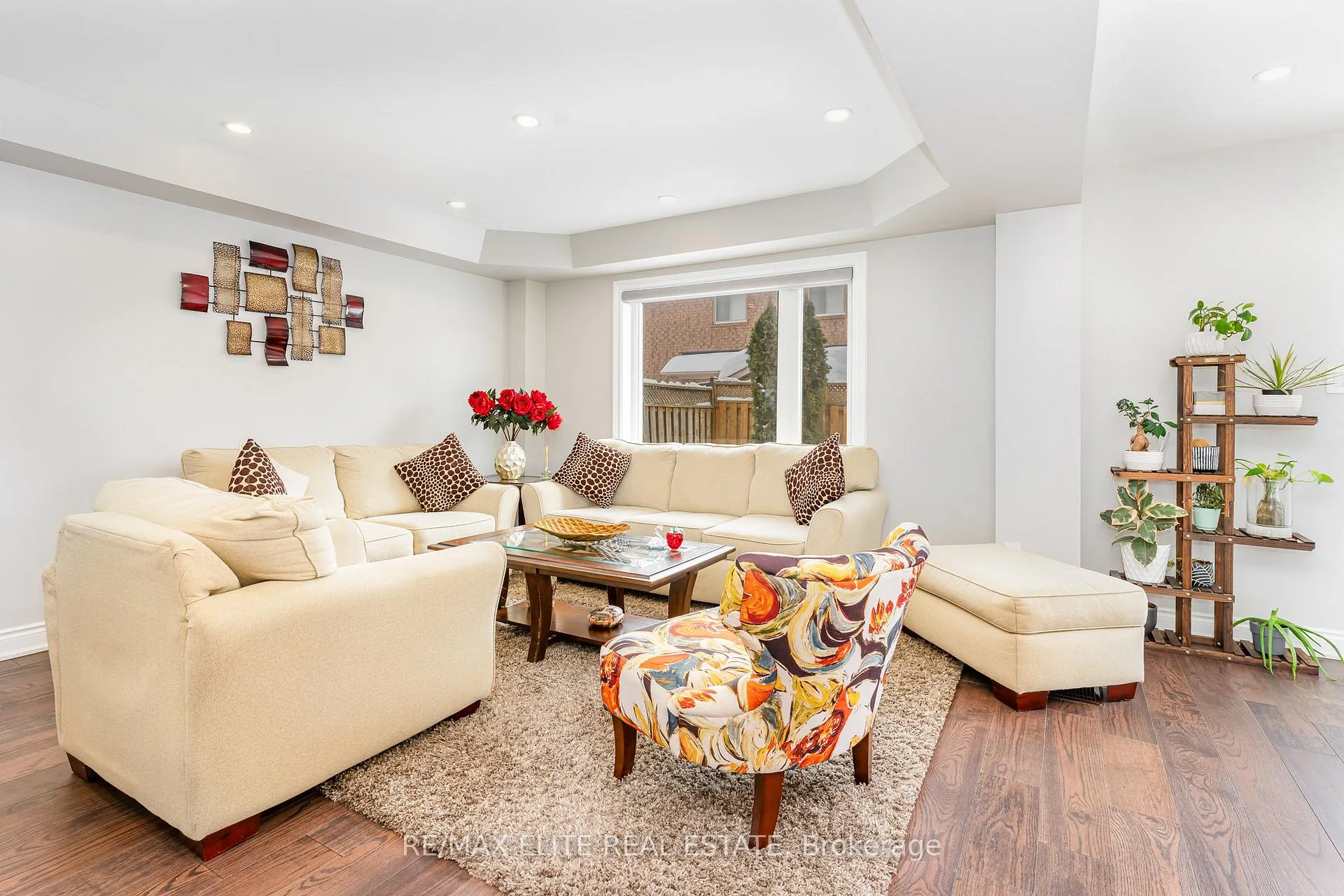 Photo 8 of 125 Ferdinand Avenue, Vaughan, Vellore Village — HOMEH