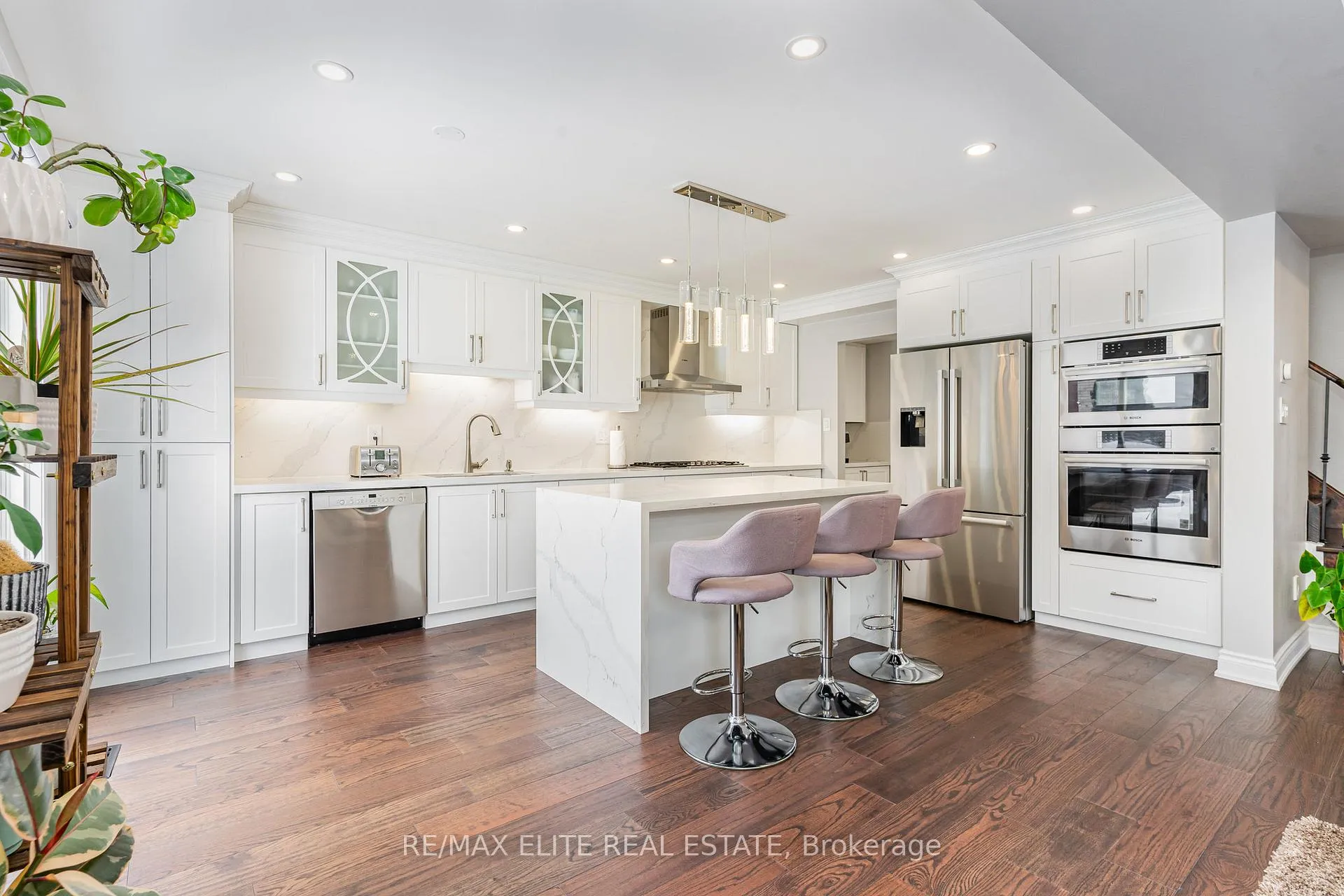 Photo 10 of 125 Ferdinand Avenue, Vaughan, Vellore Village — HOMEH