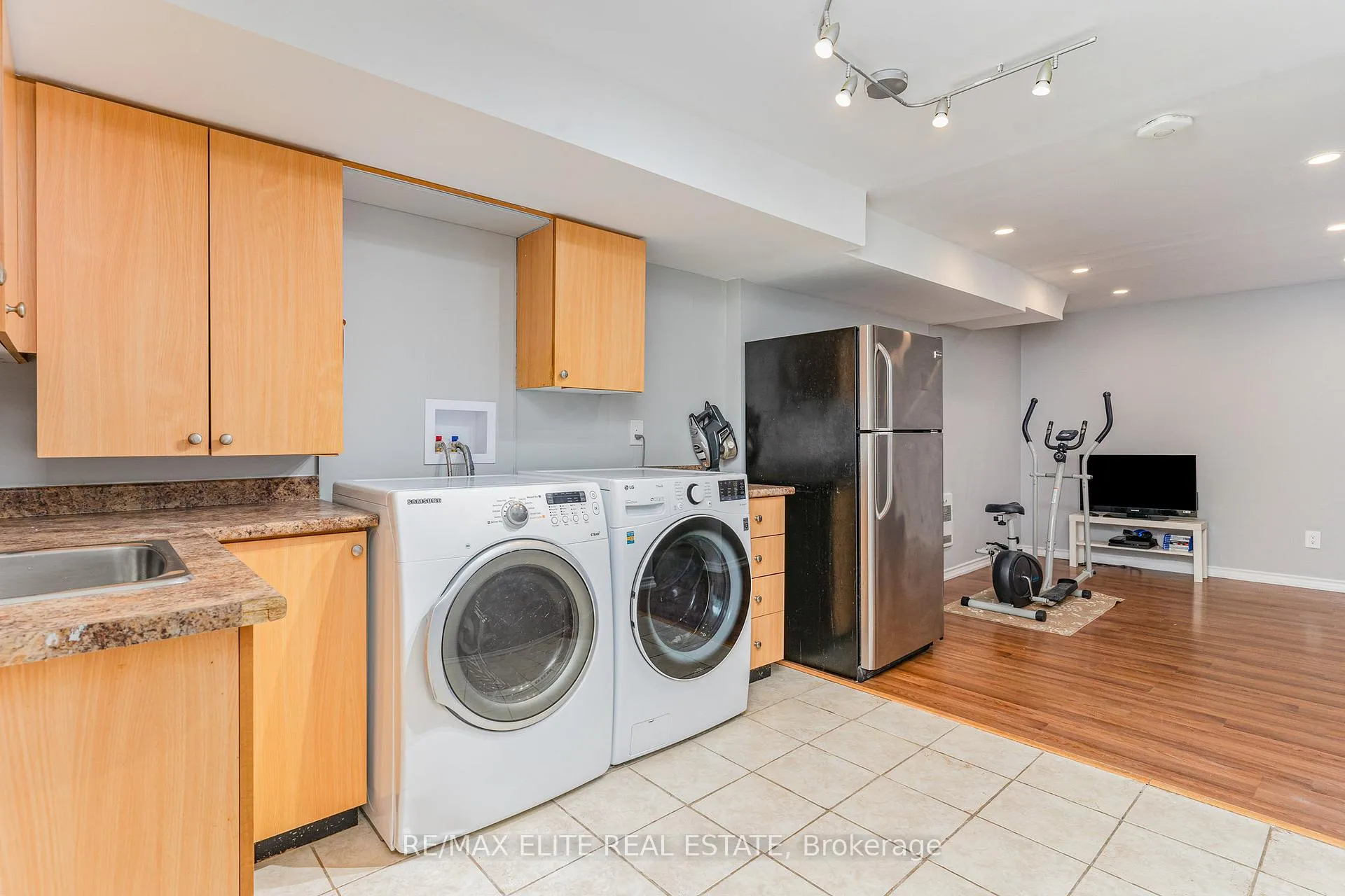 Photo 29 of 125 Ferdinand Avenue, Vaughan, Vellore Village — HOMEH