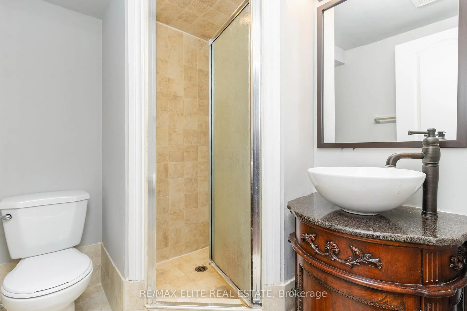 Photo 33 of 125 Ferdinand Avenue, Vaughan, Vellore Village — HOMEH