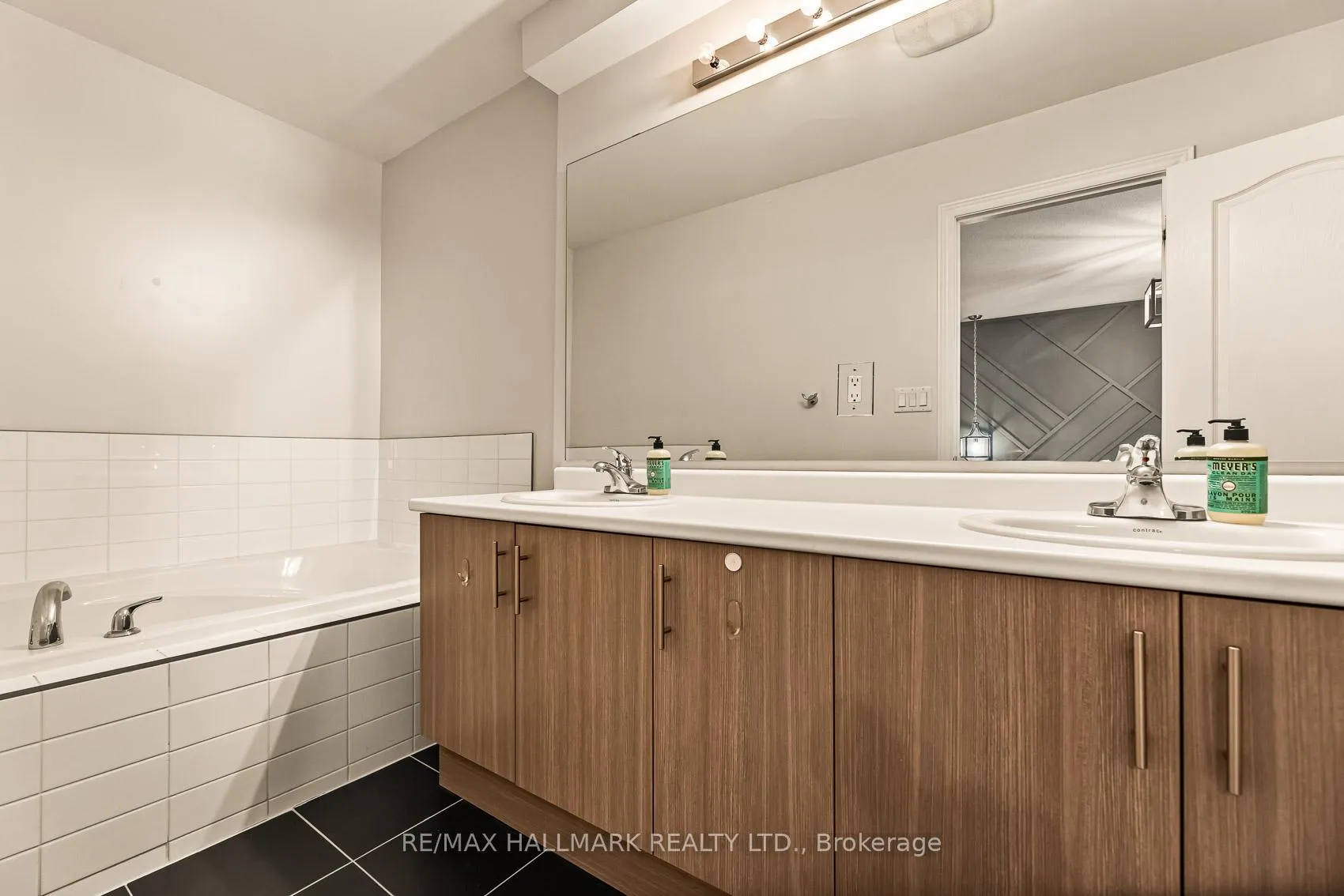 Photo 27 of Unit 5, 1965 Altona Road, Pickering, Highbush — HOMEH