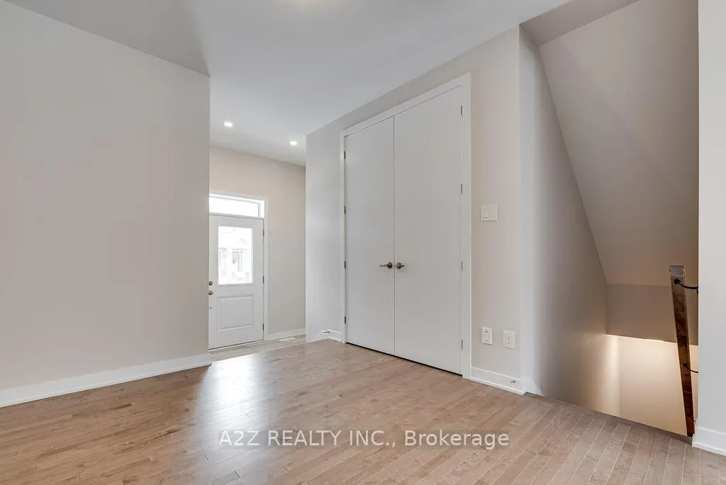 Photo 5 of 264 Surface Lane, Ottawa, Barrhaven - Half Moon Bay — HOMEH