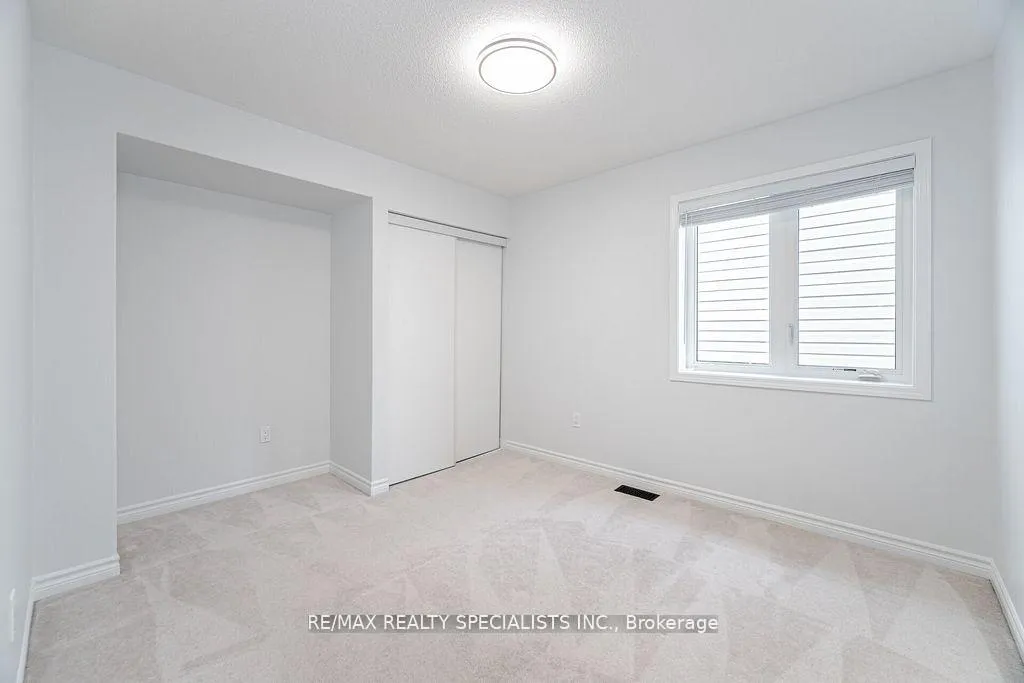 Photo 34 of 31 Enford Crescent, Brampton, Northwest Brampton — HOMEH