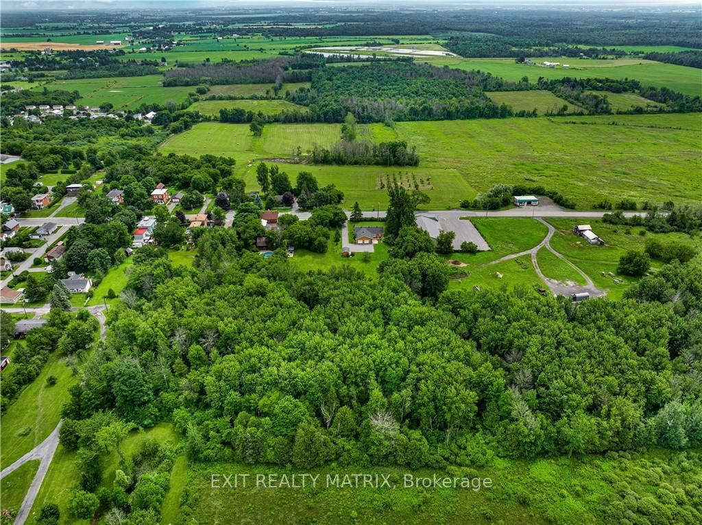 Photo 5 of 142 High Street, Champlain, Vankleek Hill — HOMEH